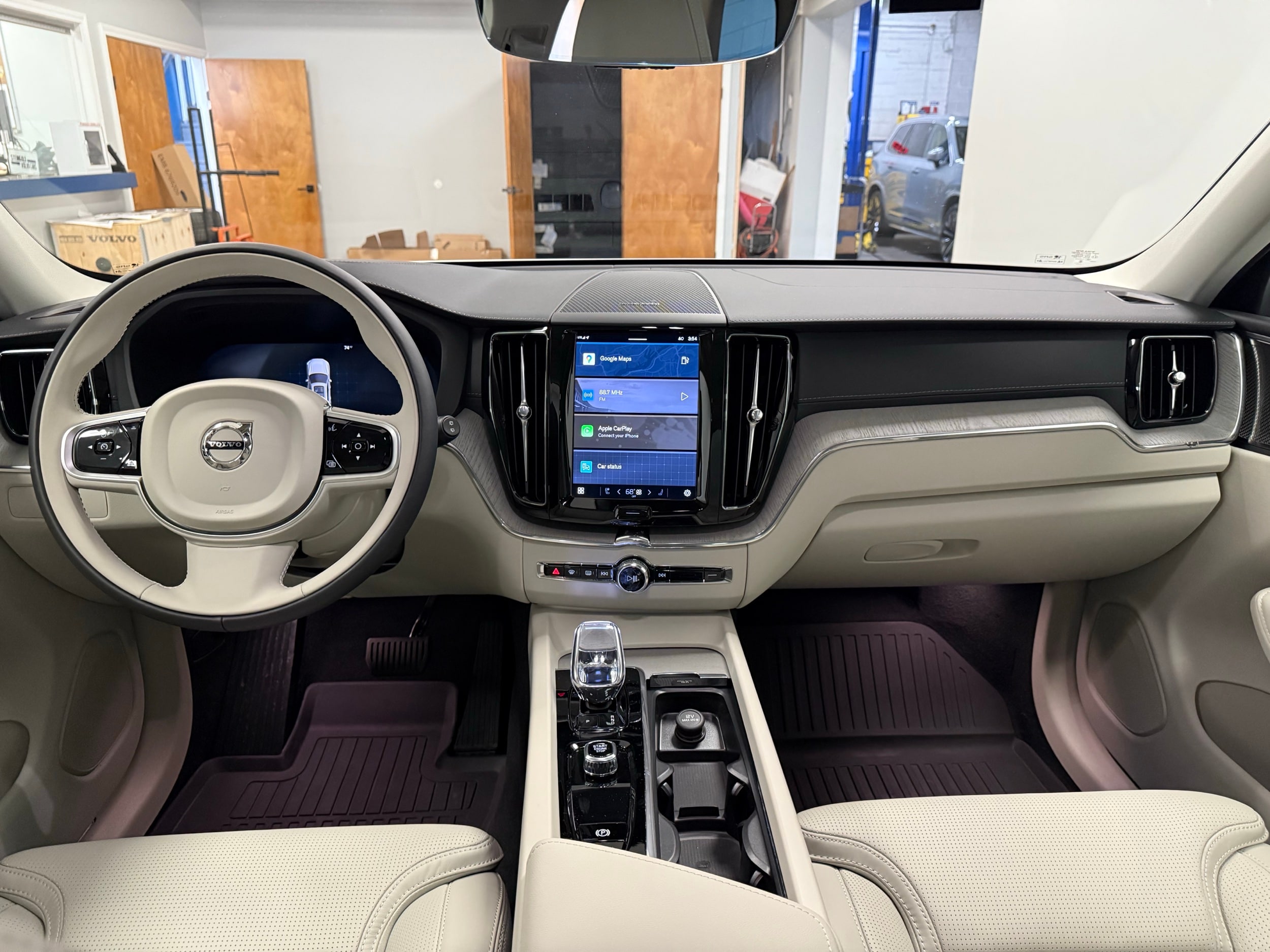 new 2025 Volvo XC60 car, priced at $60,660