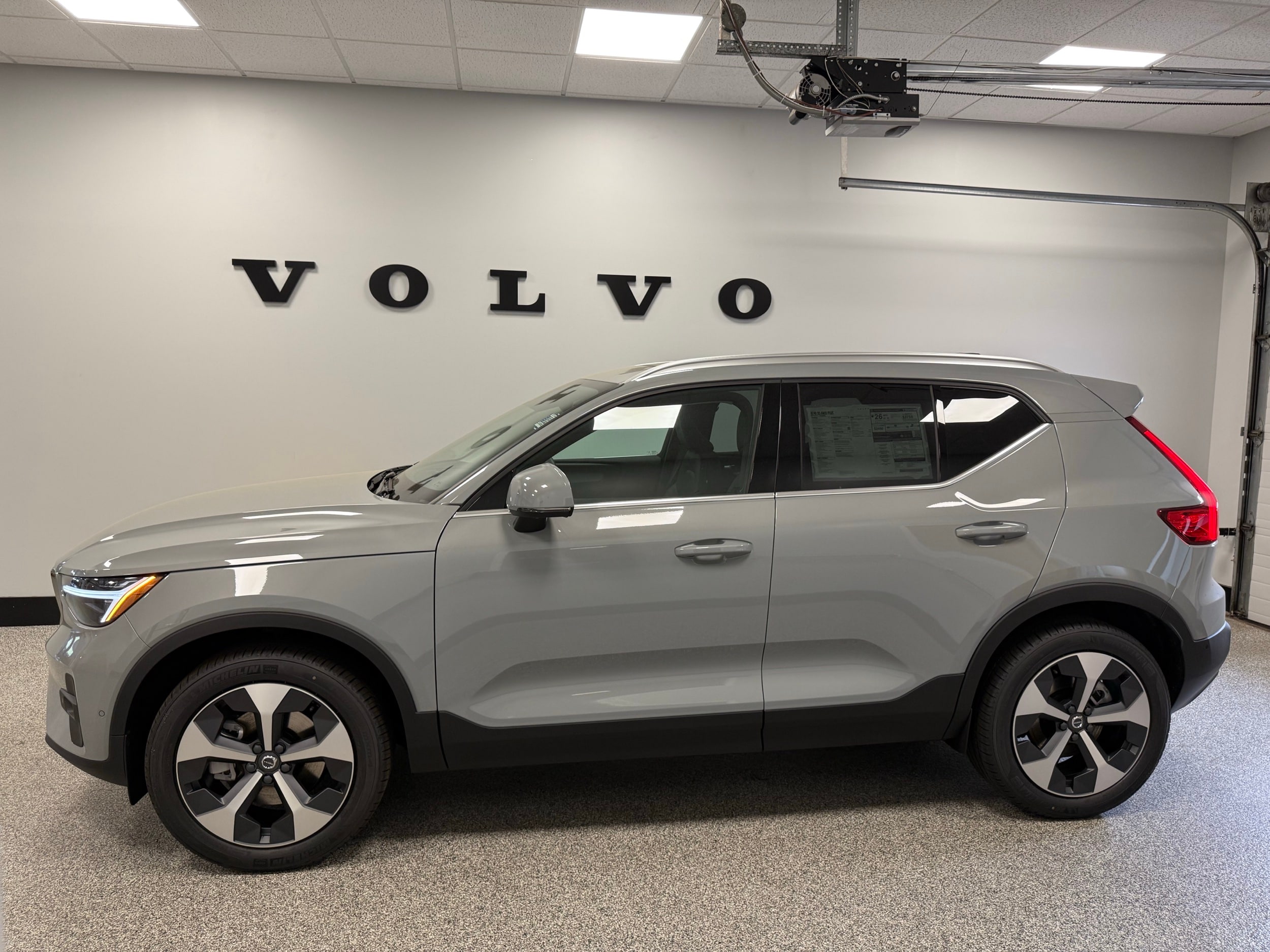 new 2025 Volvo XC40 car, priced at $48,335
