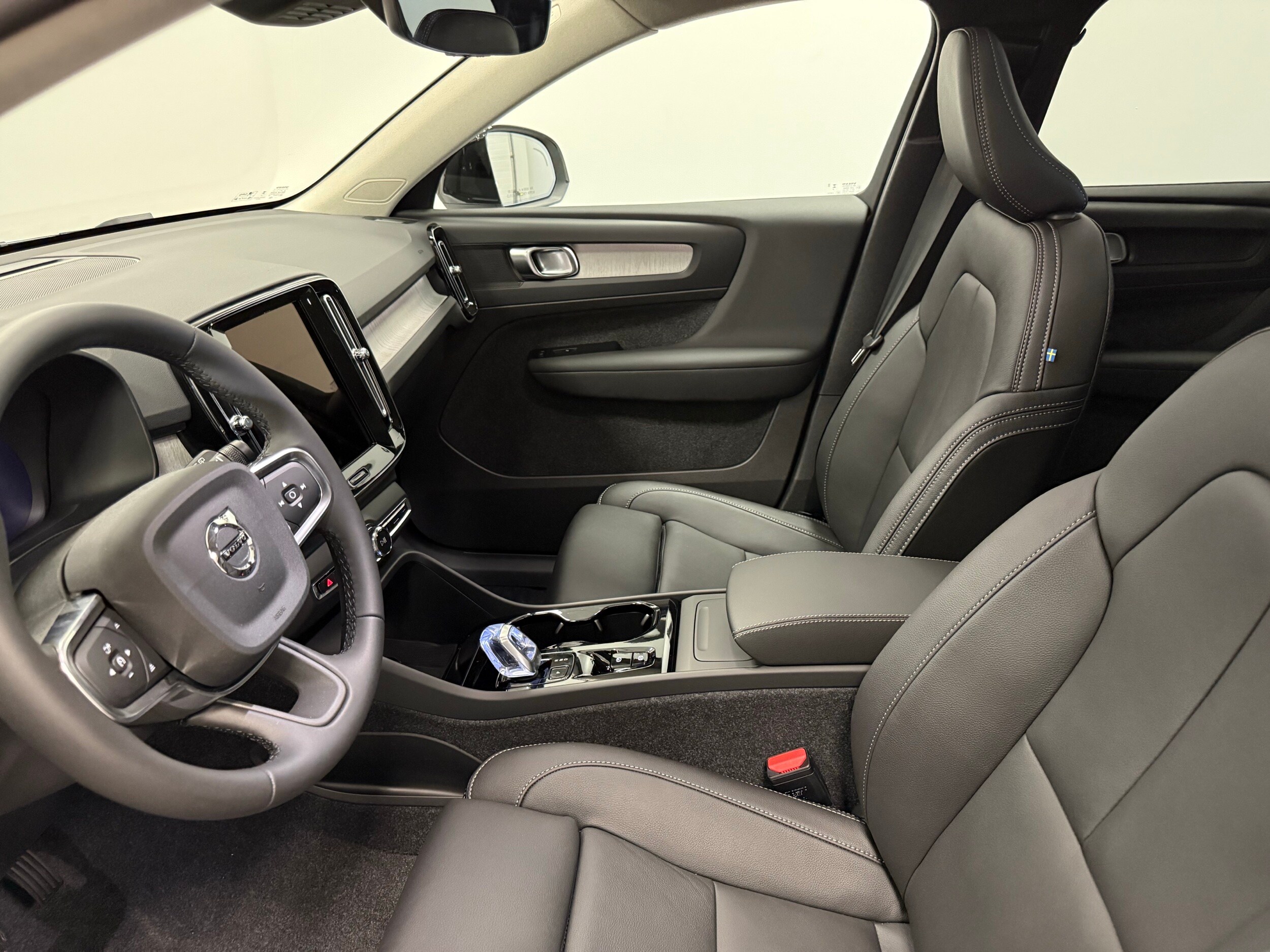 new 2026 Volvo XC40 car, priced at $50,150