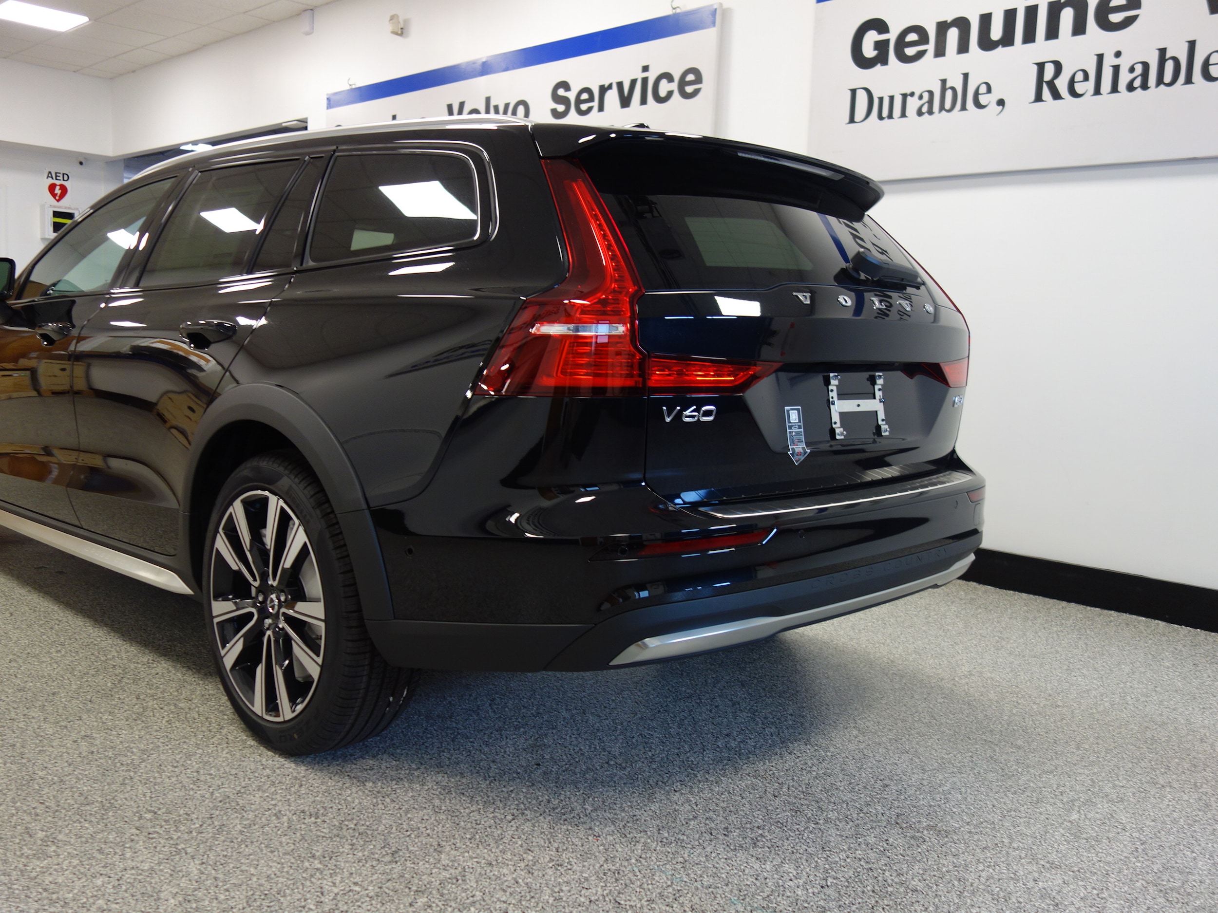 new 2025 Volvo V60 Cross Country car, priced at $58,525