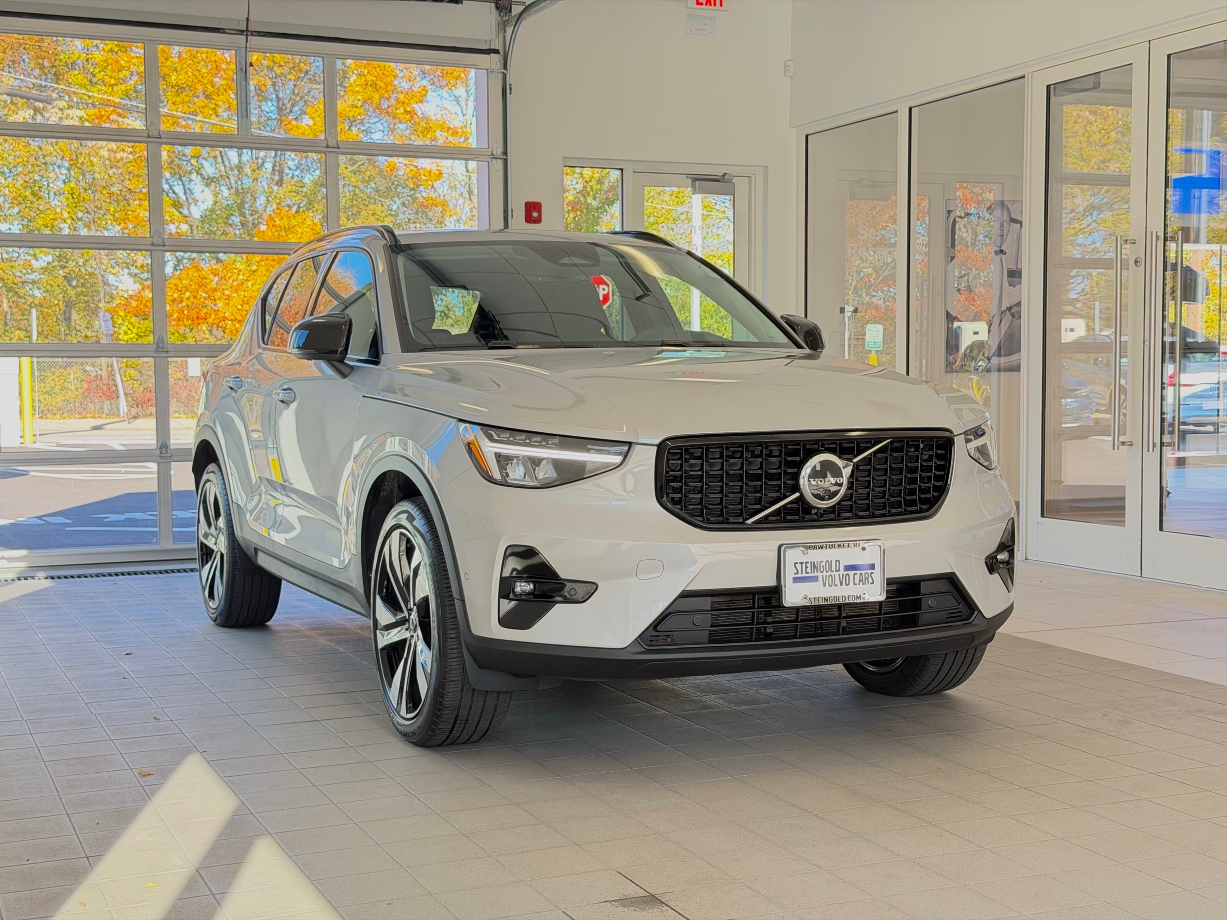 used 2023 Volvo XC40 car, priced at $30,500