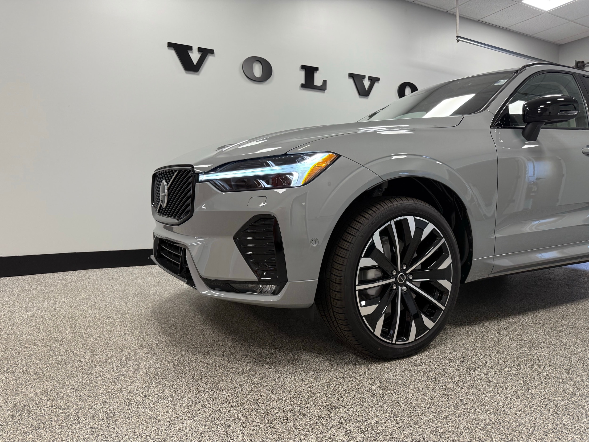 new 2026 Volvo XC60 car, priced at $63,935