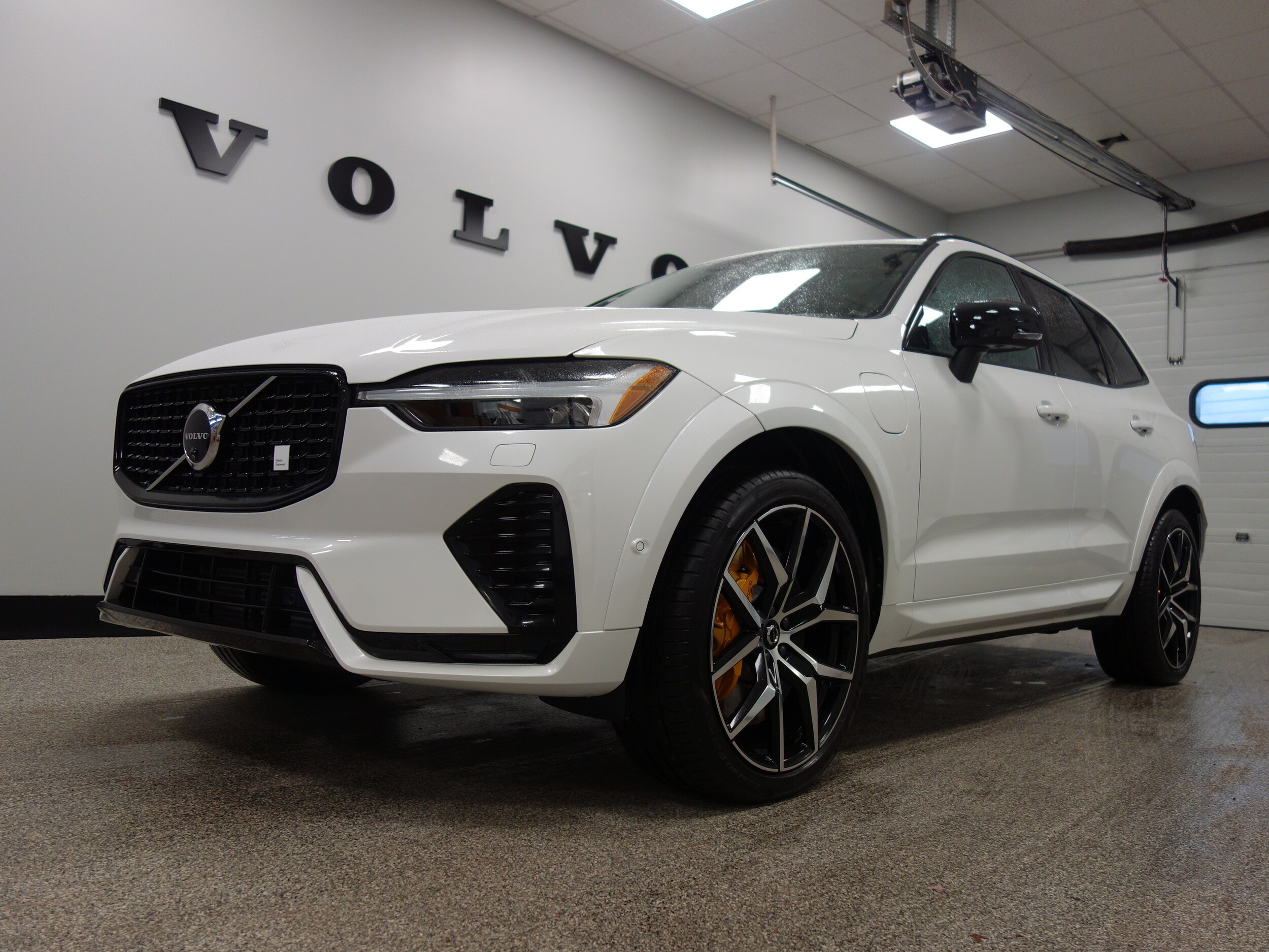 used 2024 Volvo XC60 plug-in hybrid car, priced at $59,500