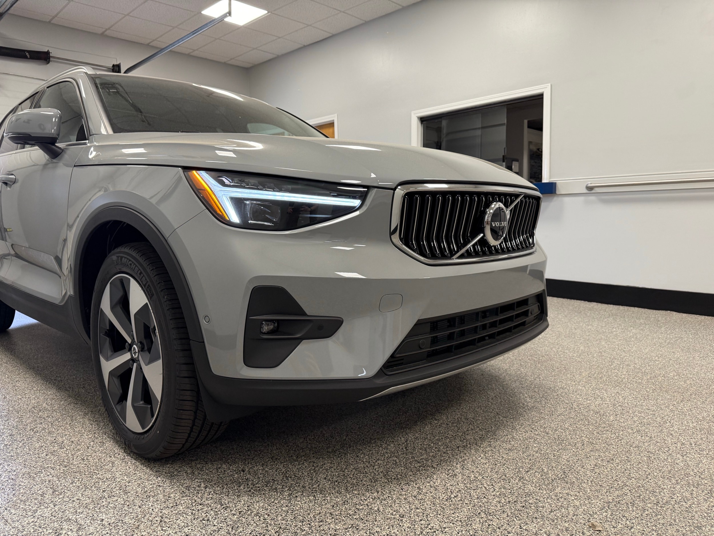 new 2025 Volvo XC40 car, priced at $48,335