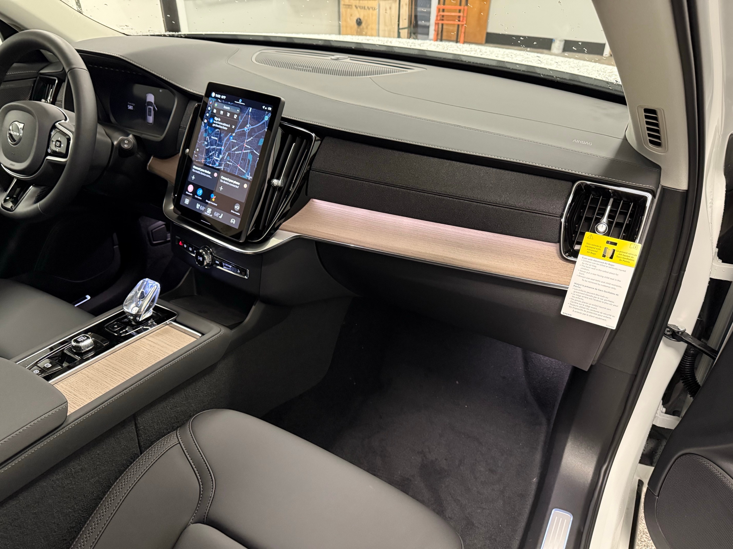 new 2025 Volvo XC90 car, priced at $69,155