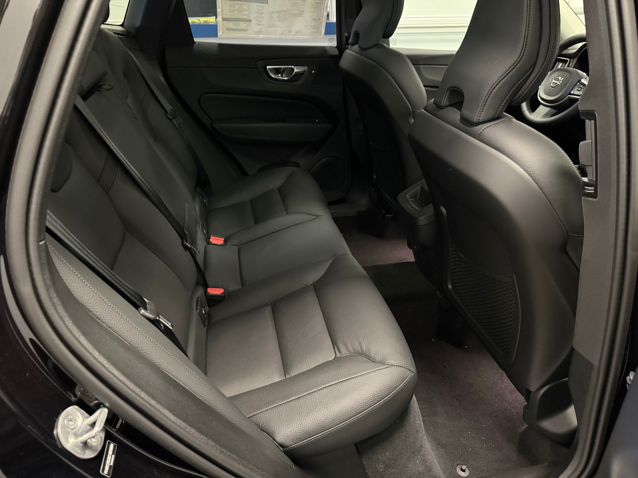 new 2025 Volvo XC60 car, priced at $55,920