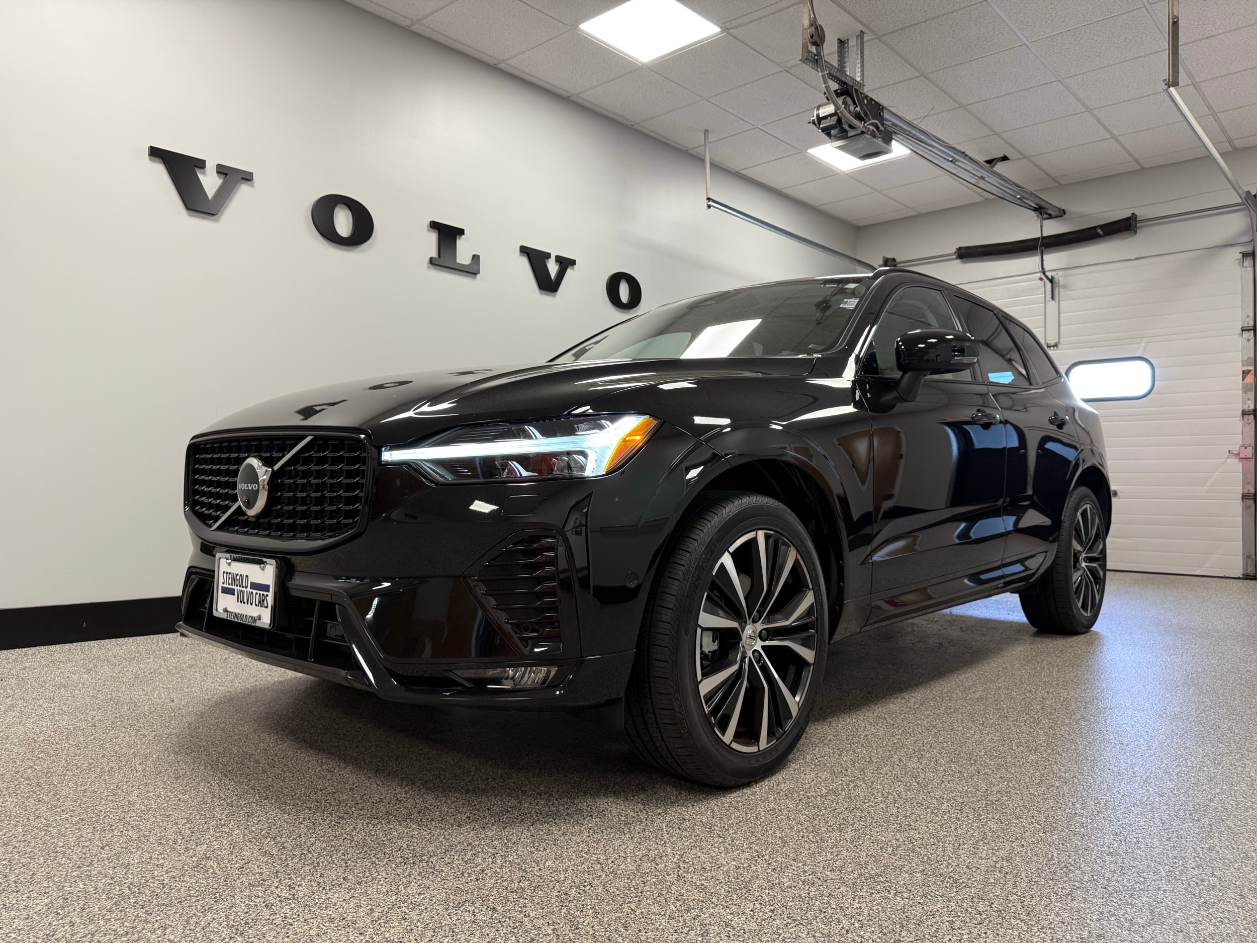 used 2023 Volvo XC60 car, priced at $43,500