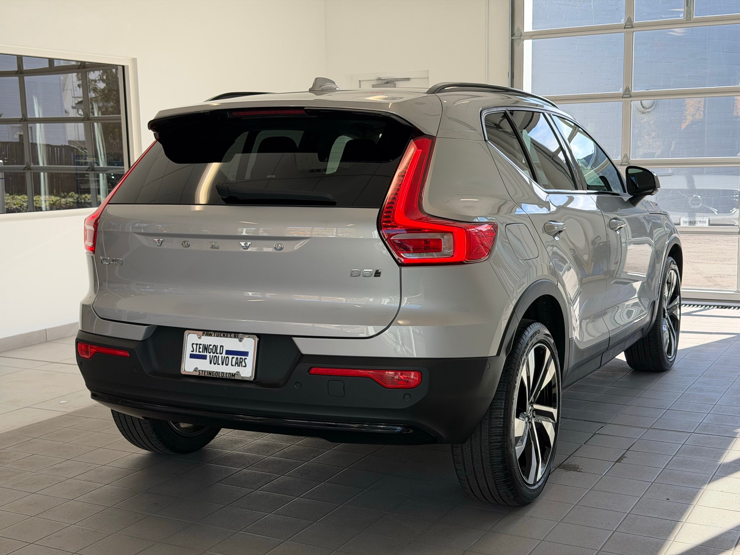 used 2023 Volvo XC40 car, priced at $30,500