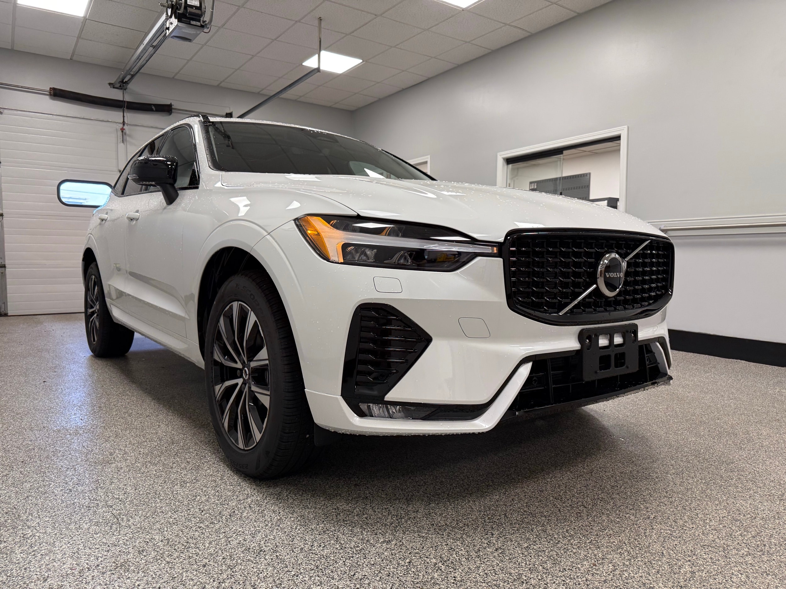 new 2025 Volvo XC60 car, priced at $50,705