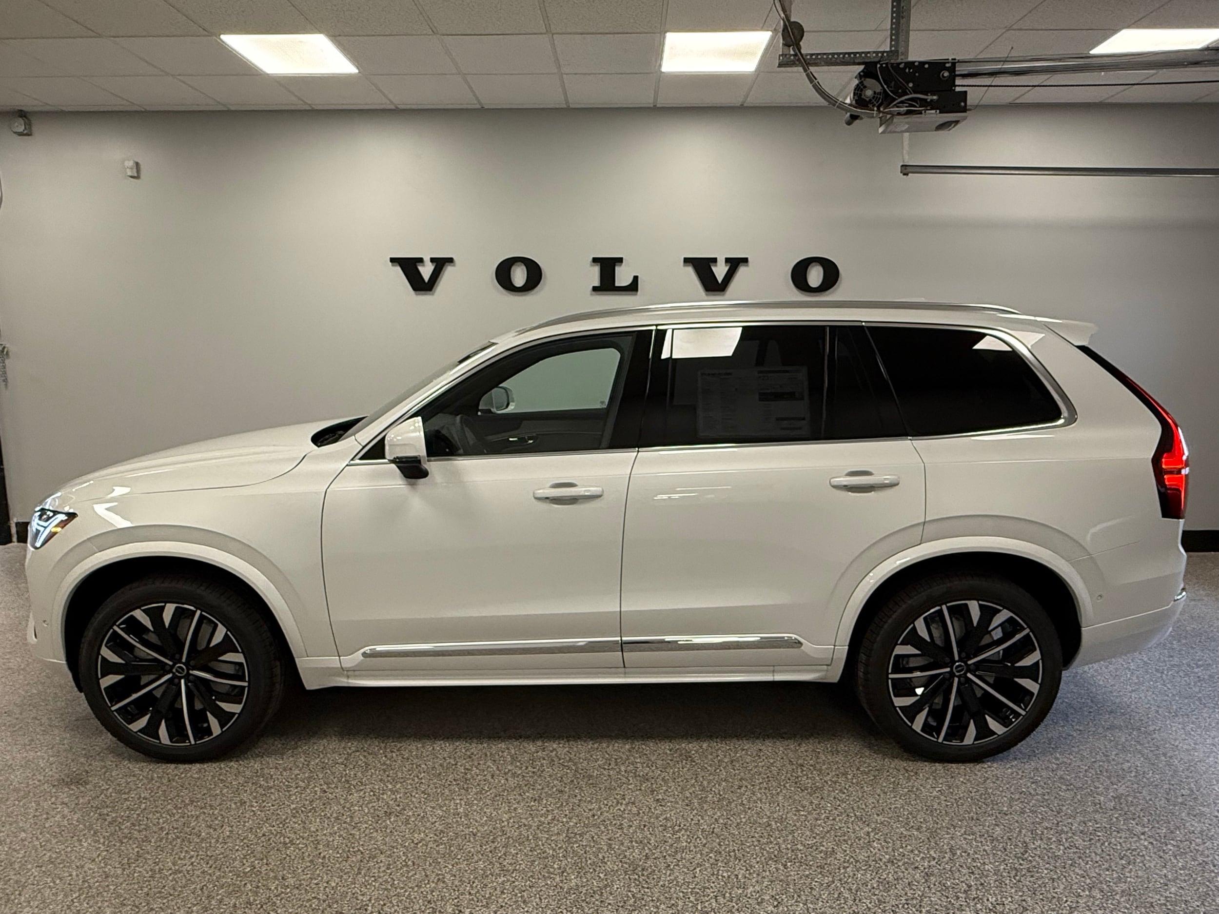 new 2026 Volvo XC90 car, priced at $71,825