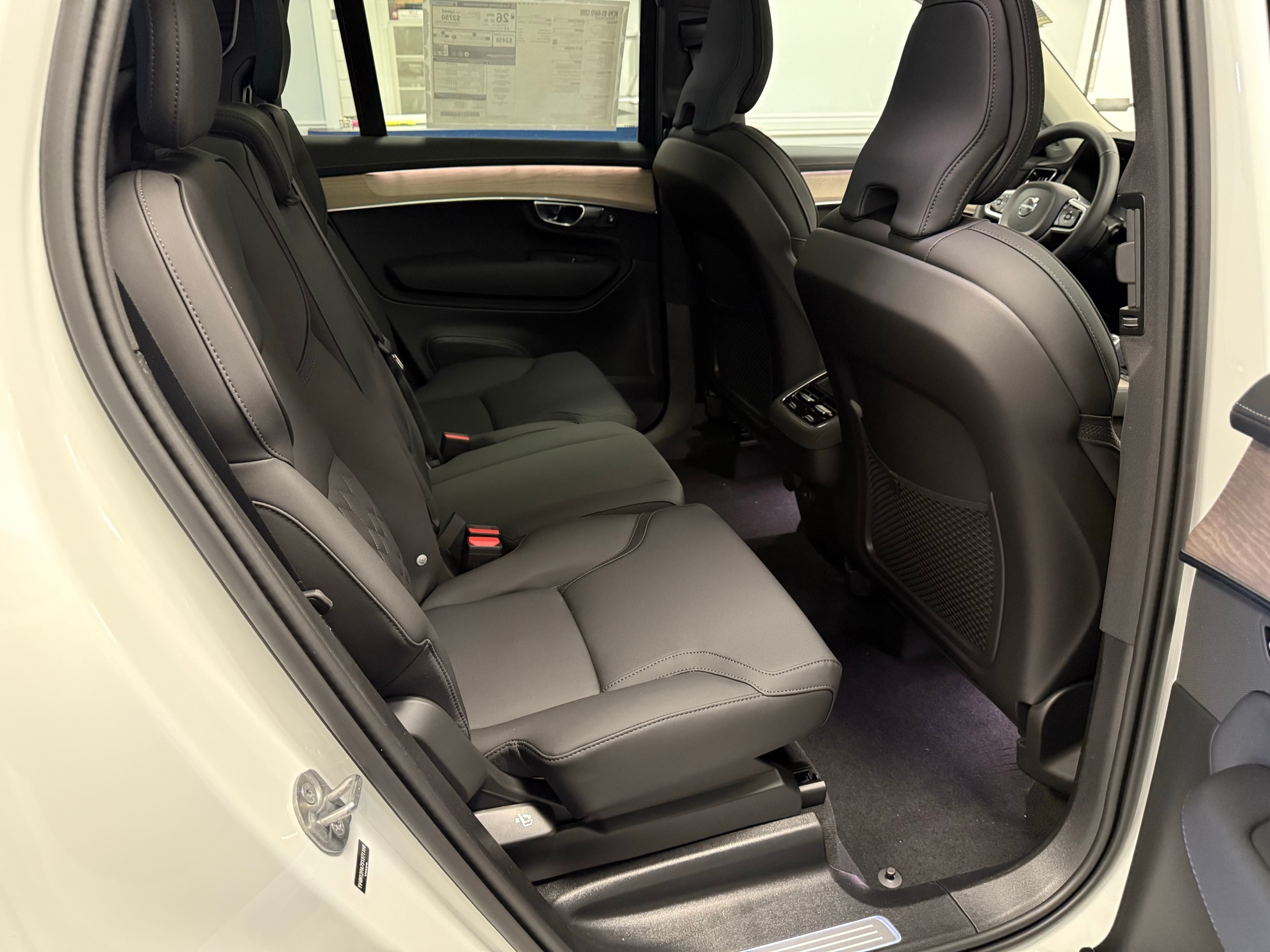 new 2025 Volvo XC90 car, priced at $61,795