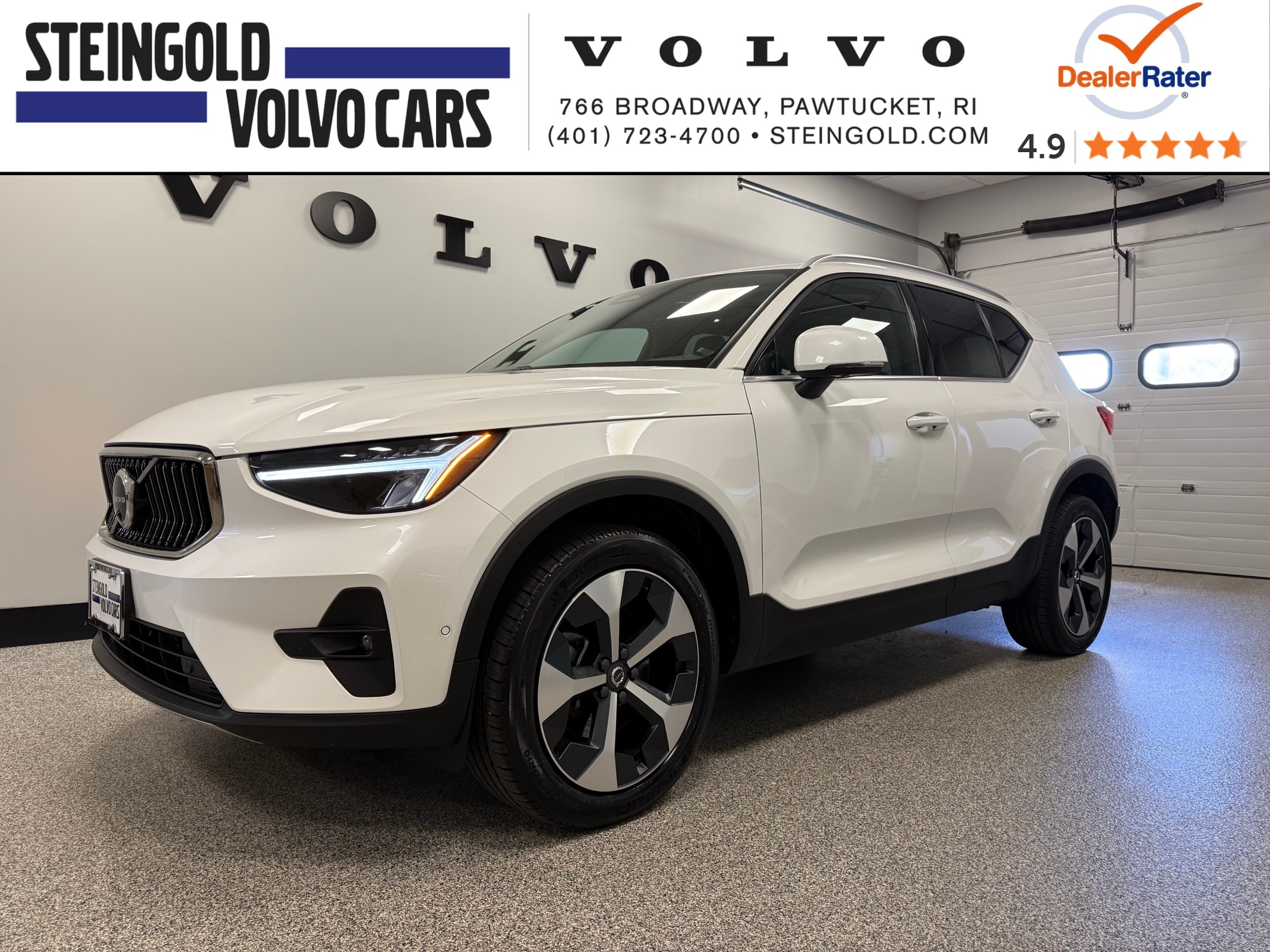 used 2025 Volvo XC40 car, priced at $38,500