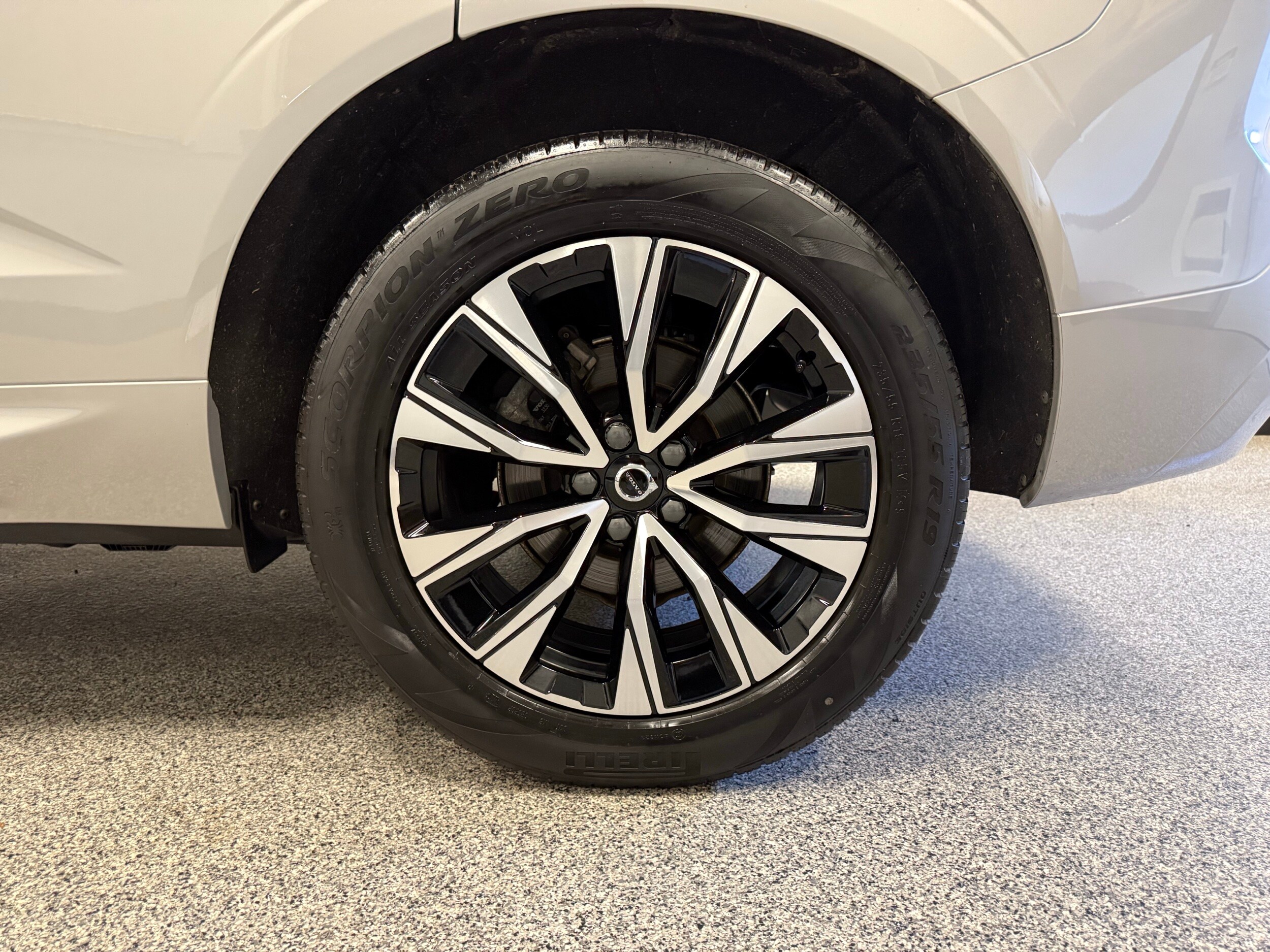 used 2023 Volvo XC60 car, priced at $37,500