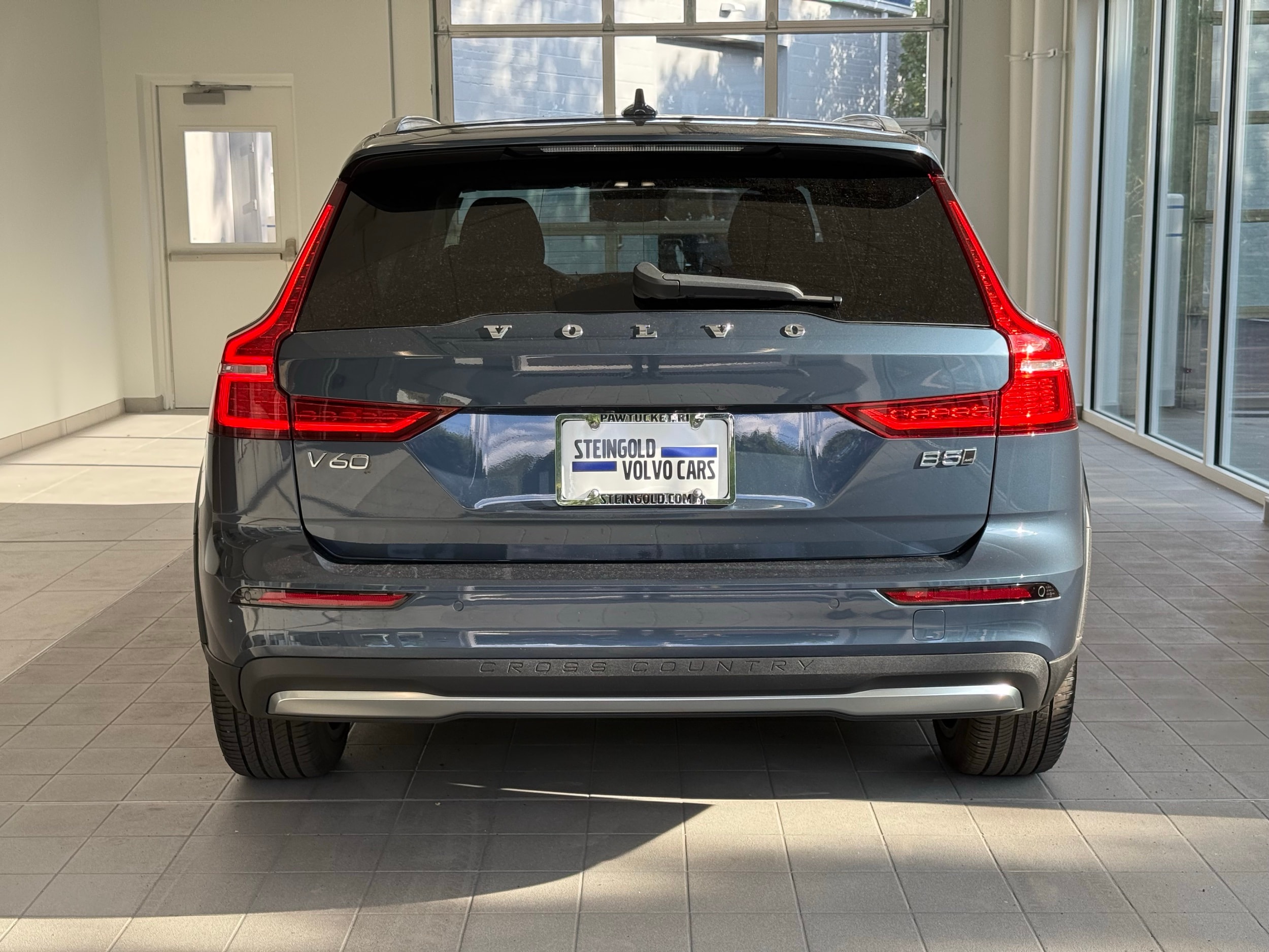 used 2024 Volvo V60 Cross Country car, priced at $49,500