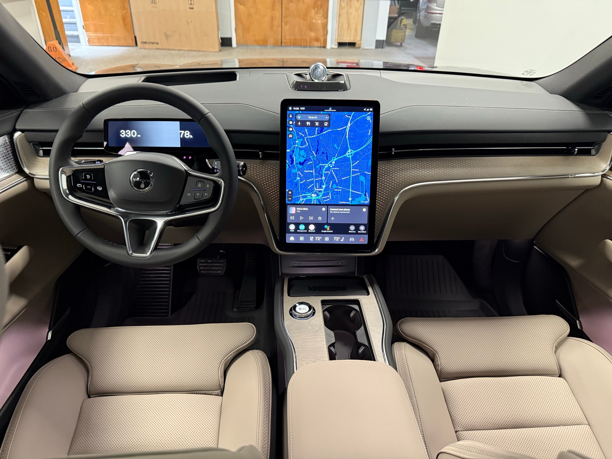 new 2025 Volvo EX90 car, priced at $91,290
