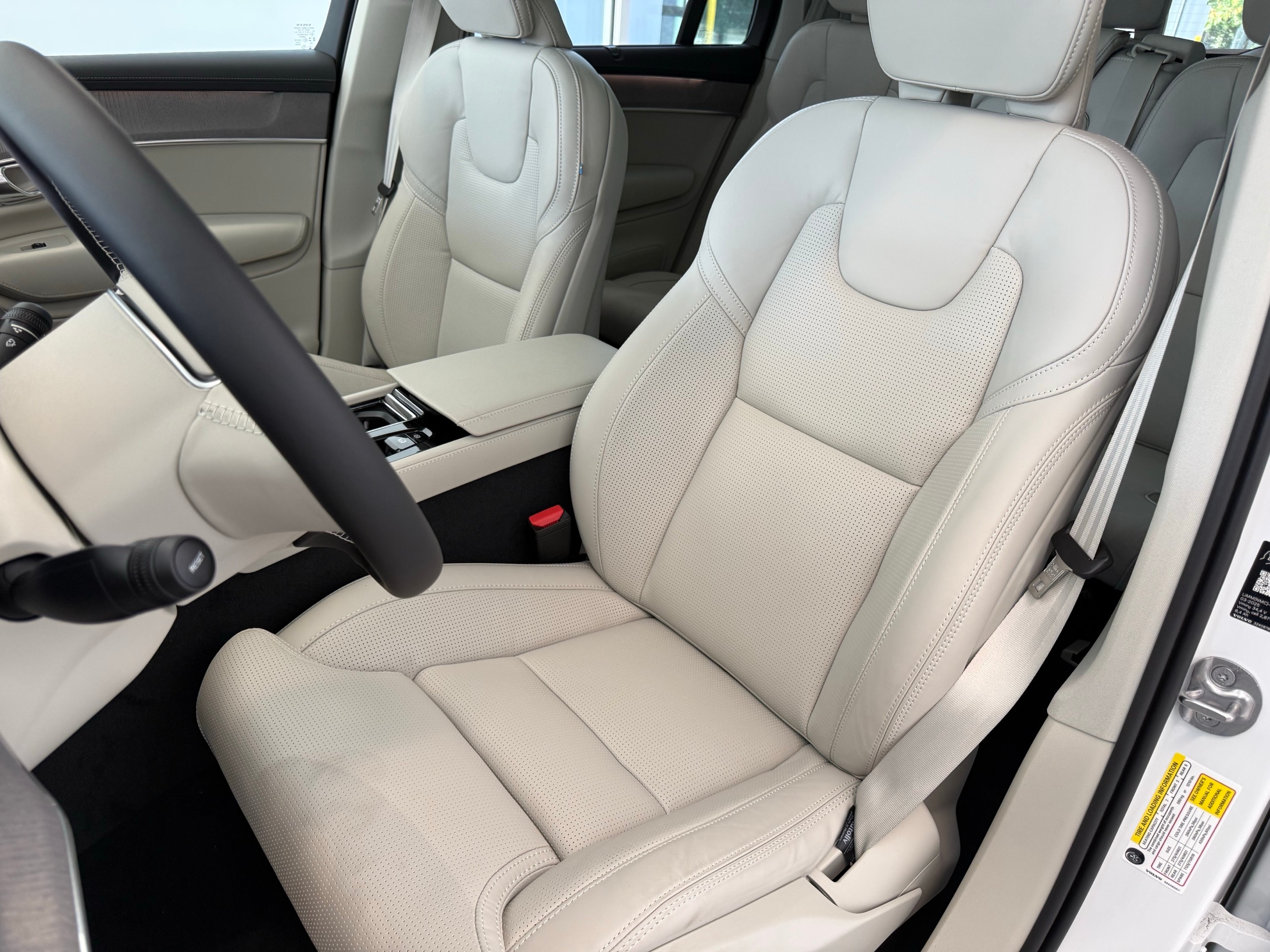 new 2026 Volvo XC90 car, priced at $75,155