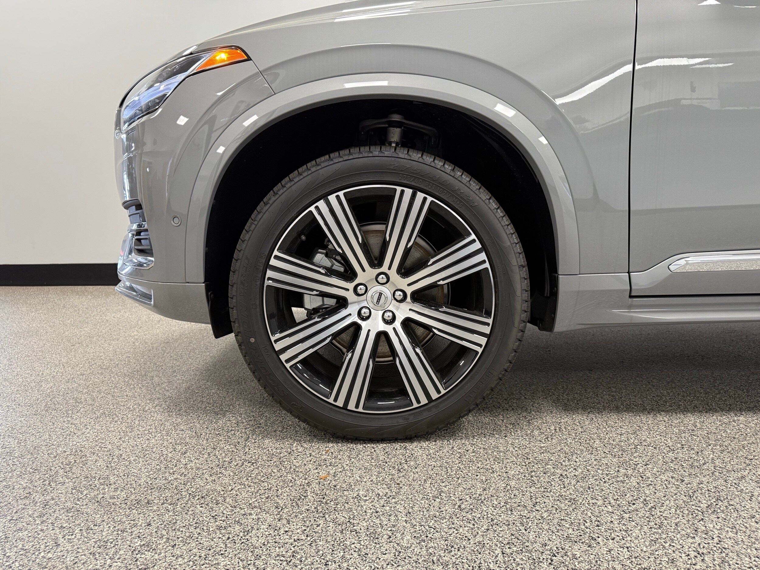 new 2025 Volvo XC90 car, priced at $68,955