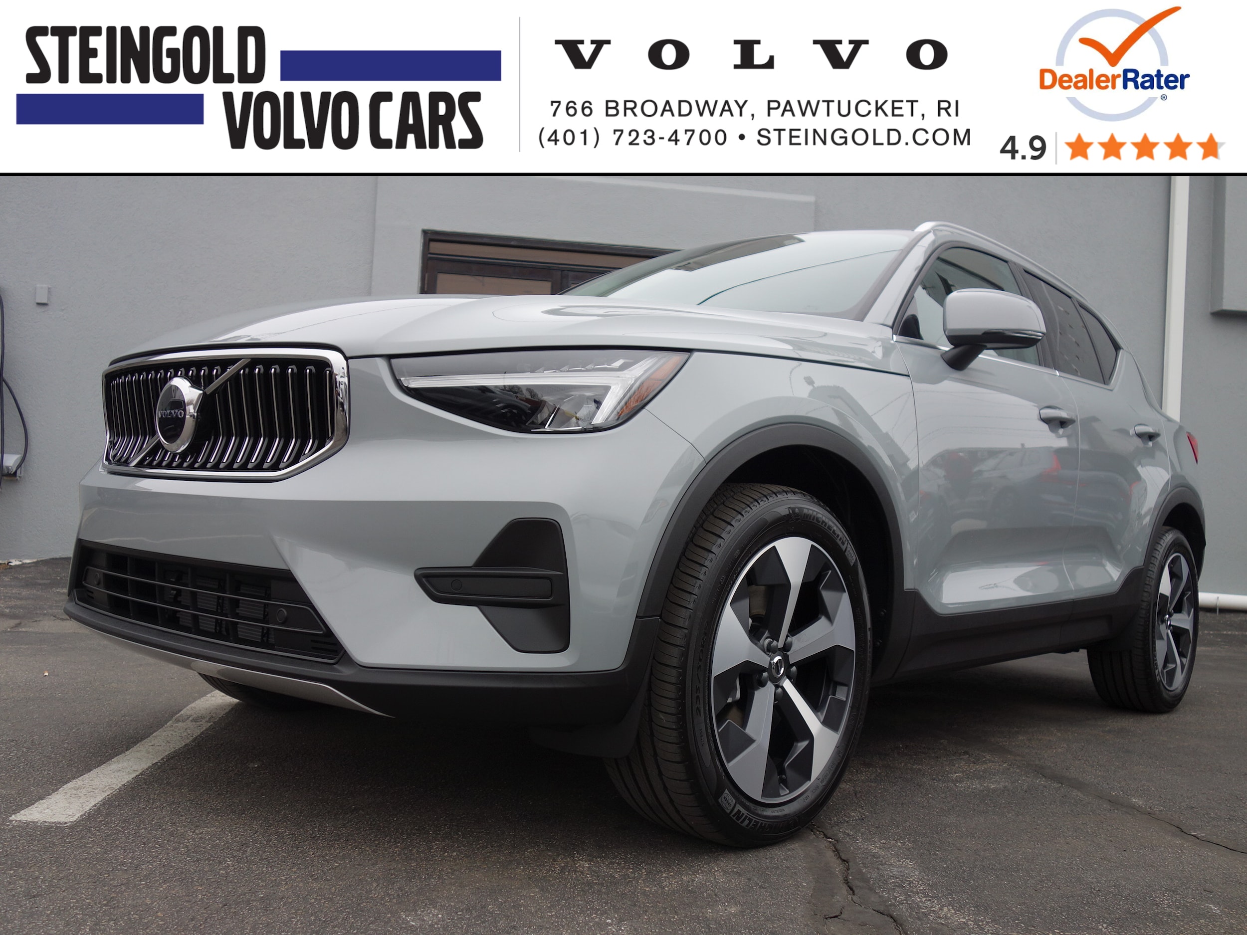 new 2025 Volvo XC40 car, priced at $46,015