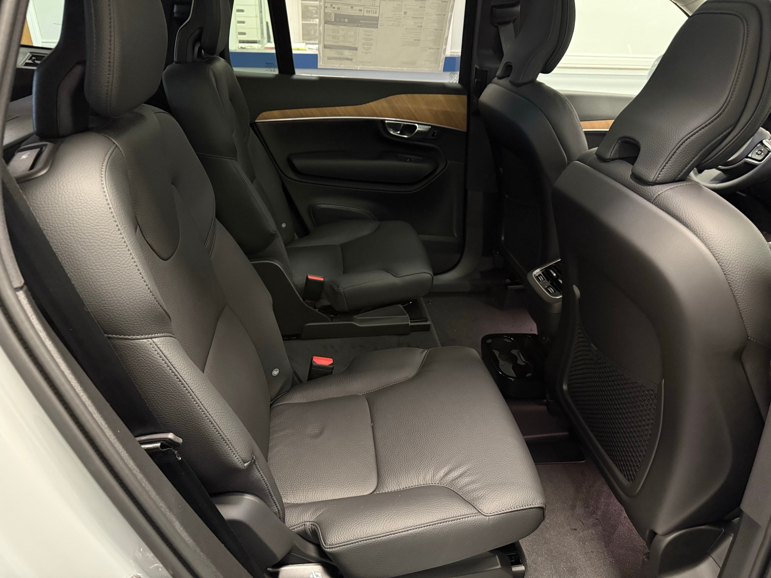 new 2025 Volvo XC90 car, priced at $68,955