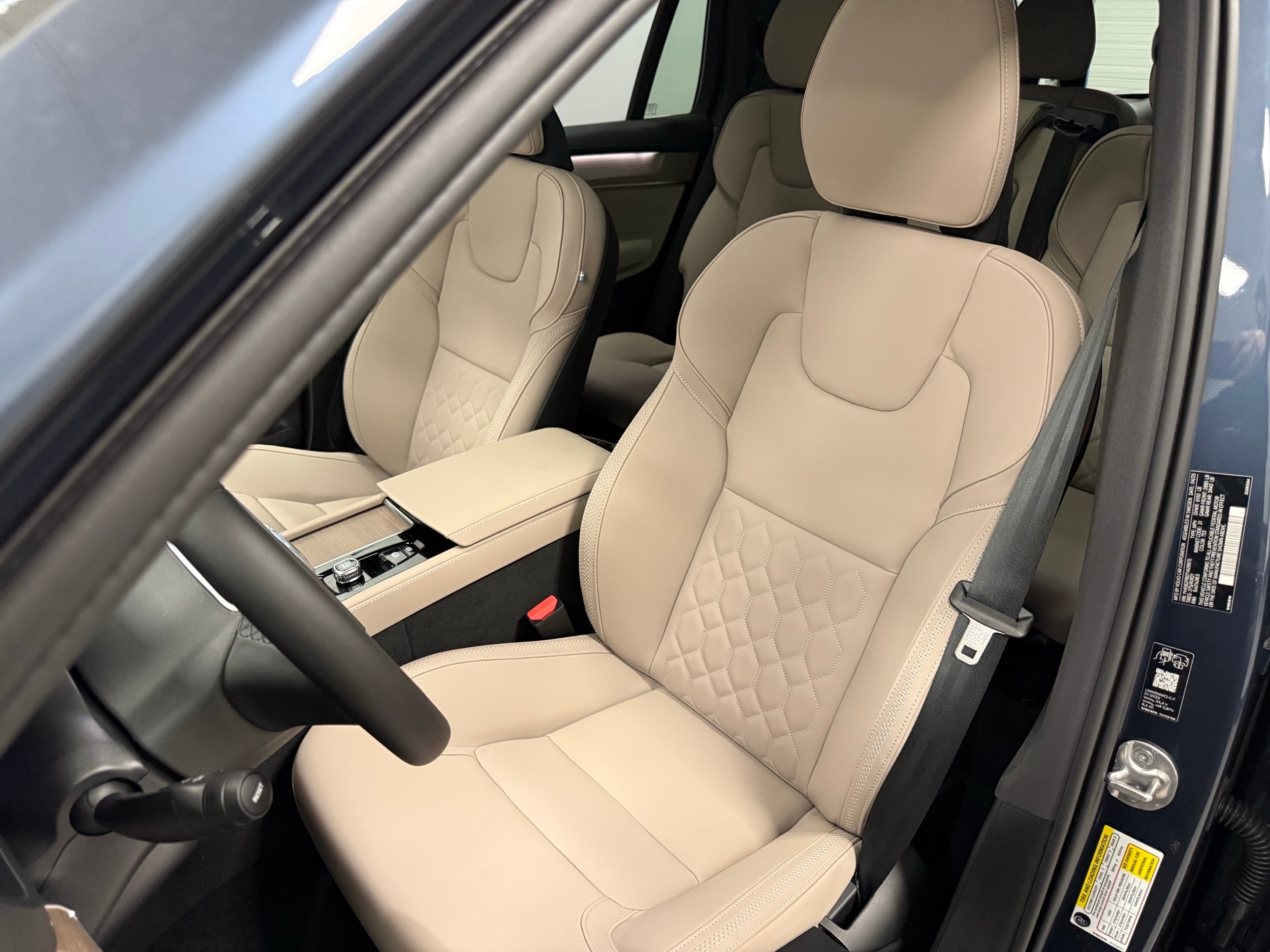 new 2026 Volvo XC90 car, priced at $71,825