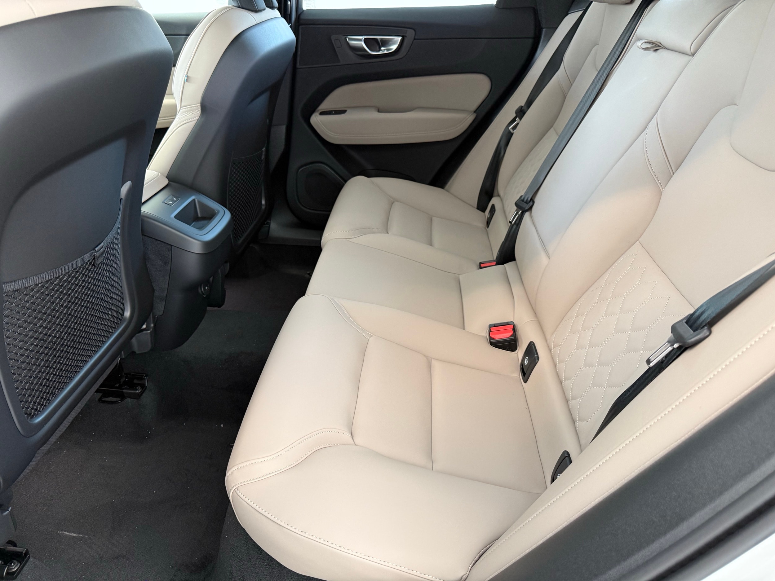 new 2026 Volvo XC60 car, priced at $57,985