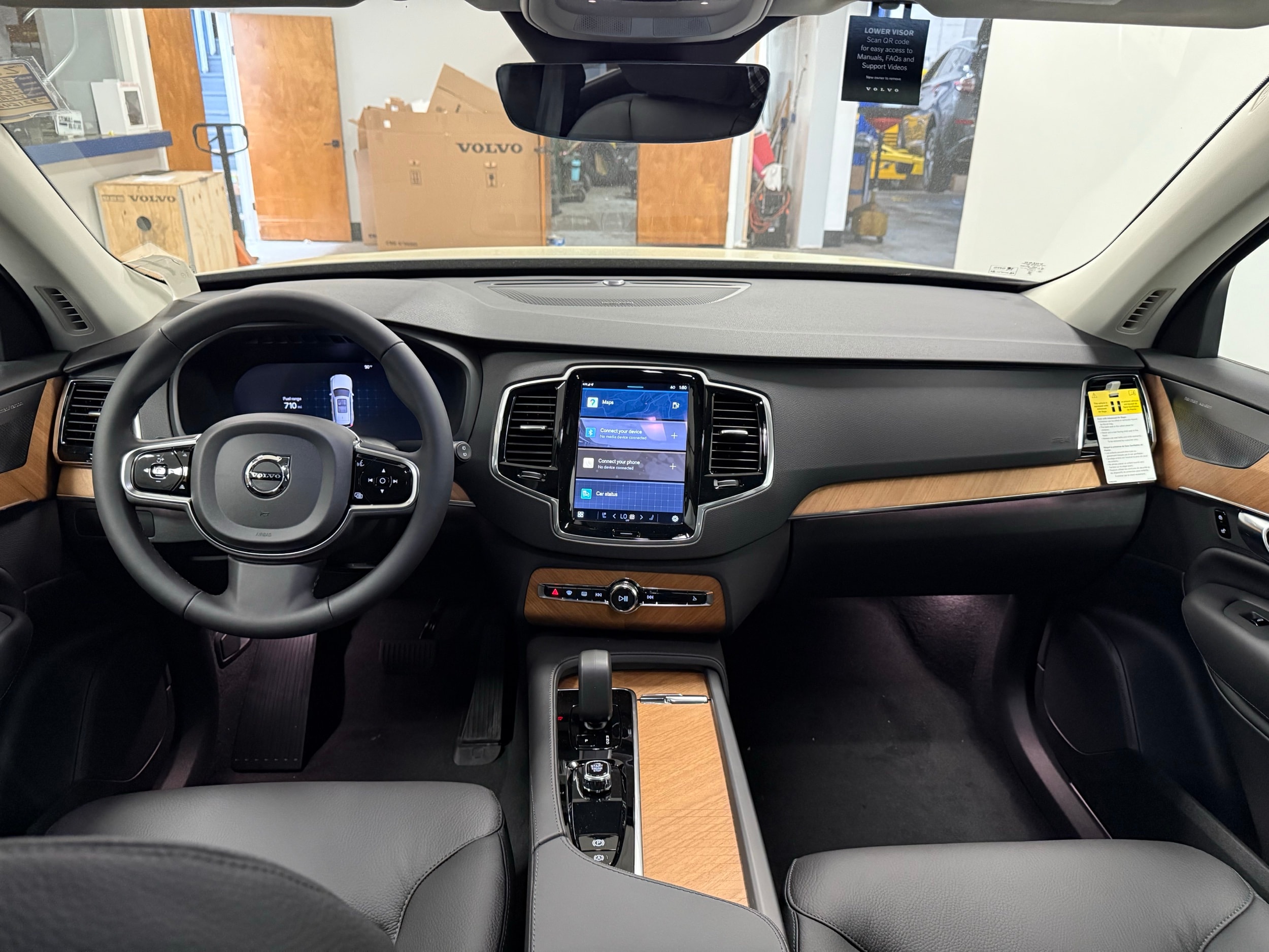 new 2025 Volvo XC90 car, priced at $68,955