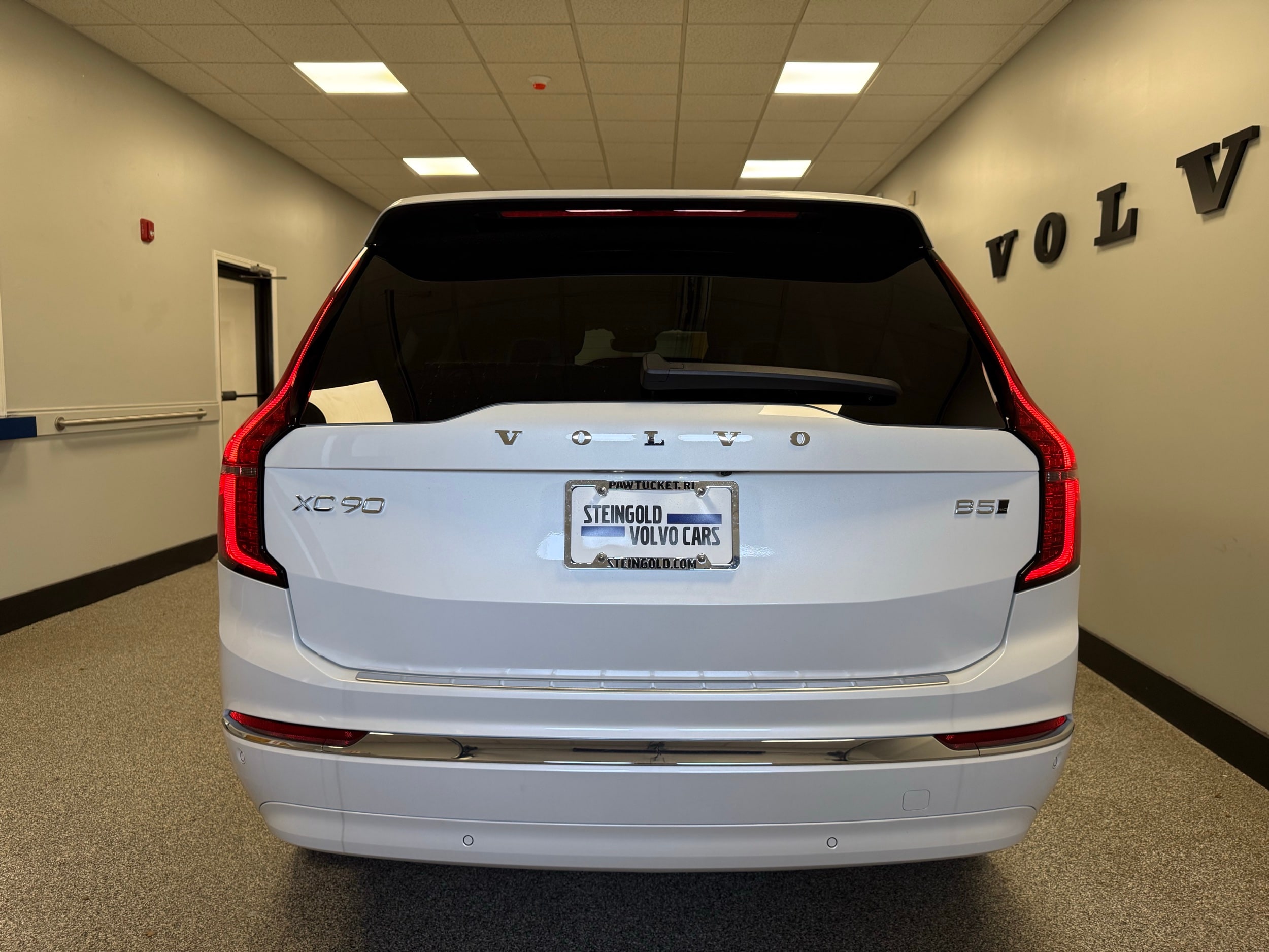 new 2025 Volvo XC90 car, priced at $61,795