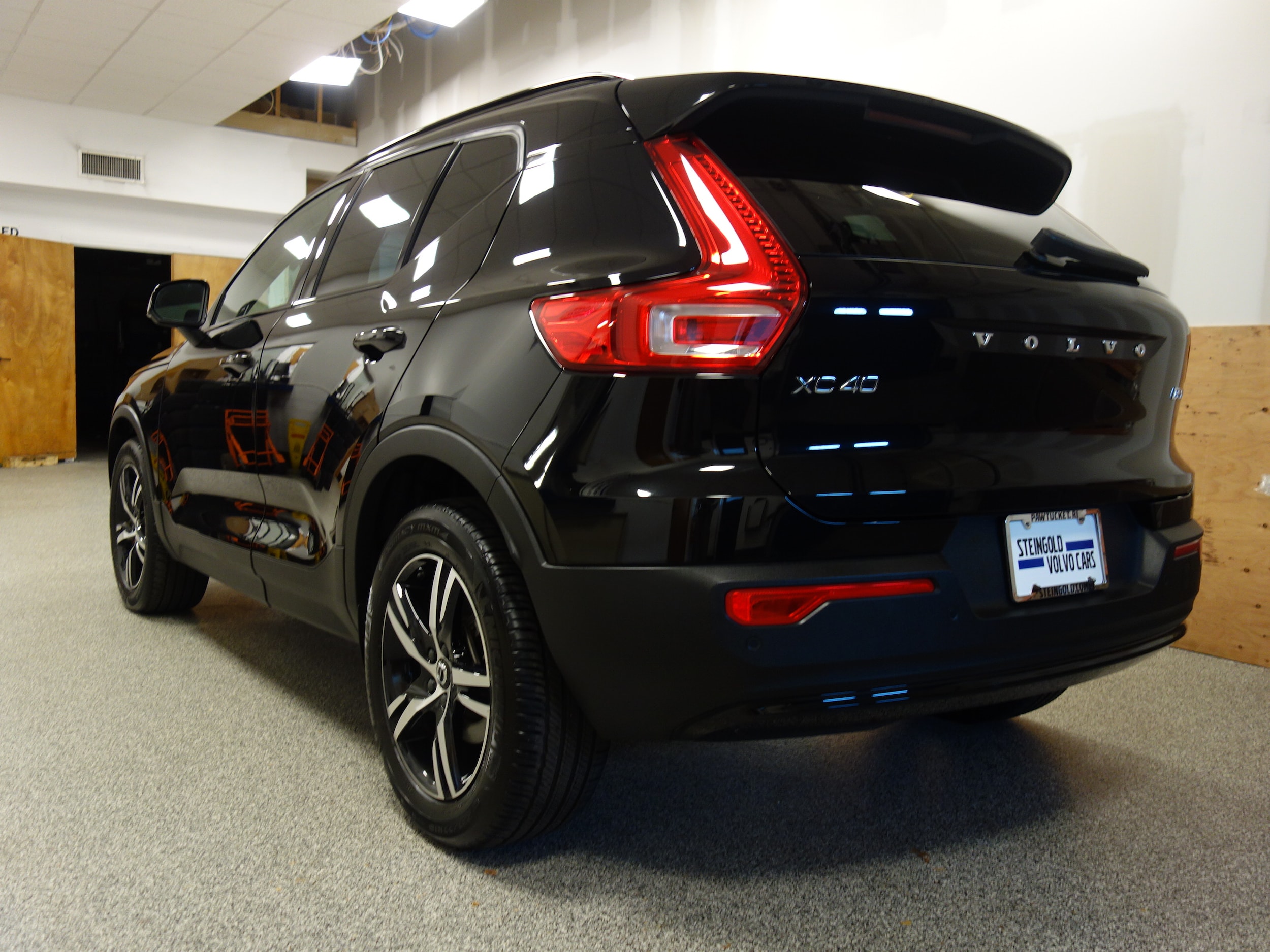 used 2024 Volvo XC40 car, priced at $34,500