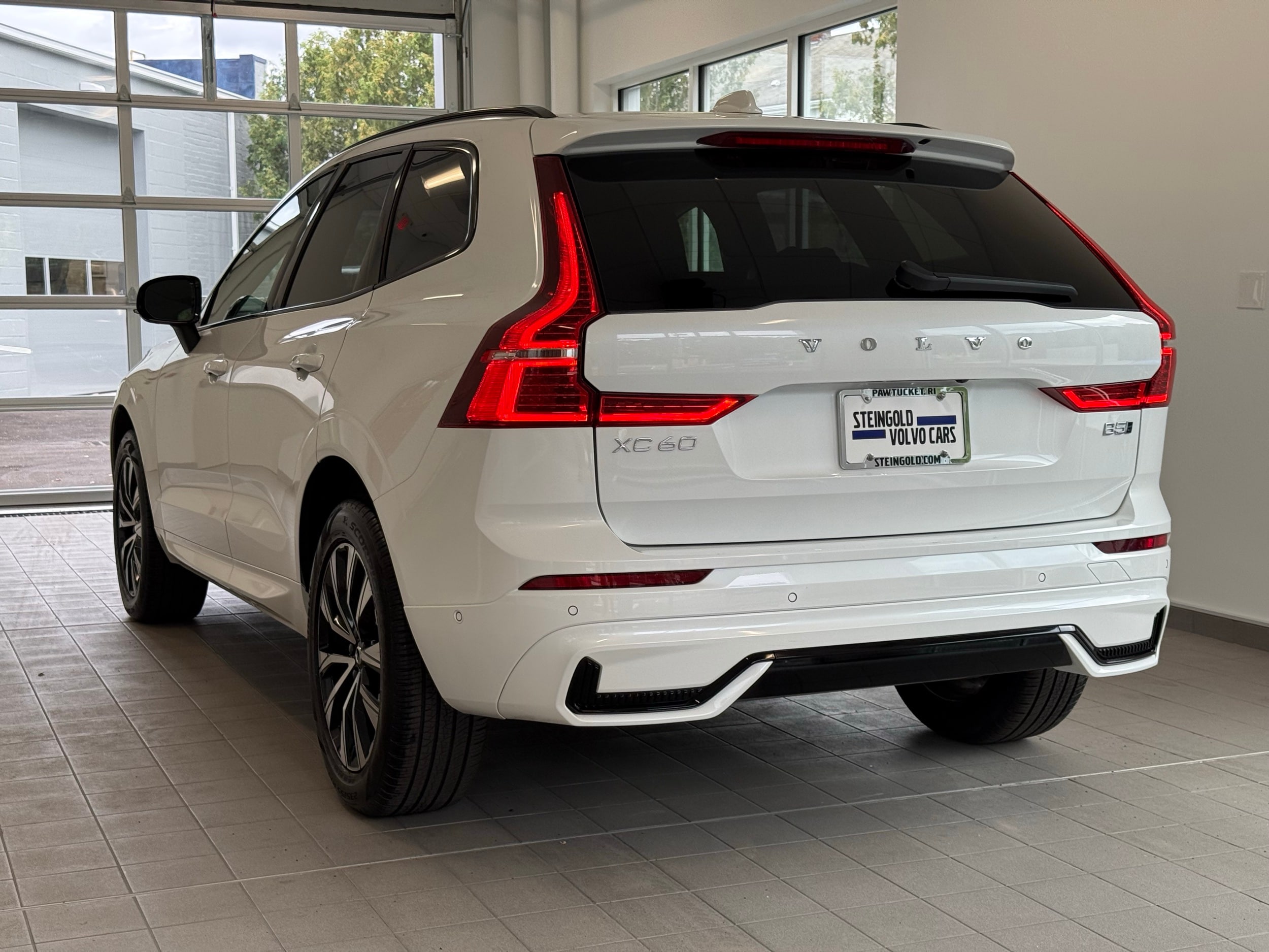 used 2025 Volvo XC60 car, priced at $47,200