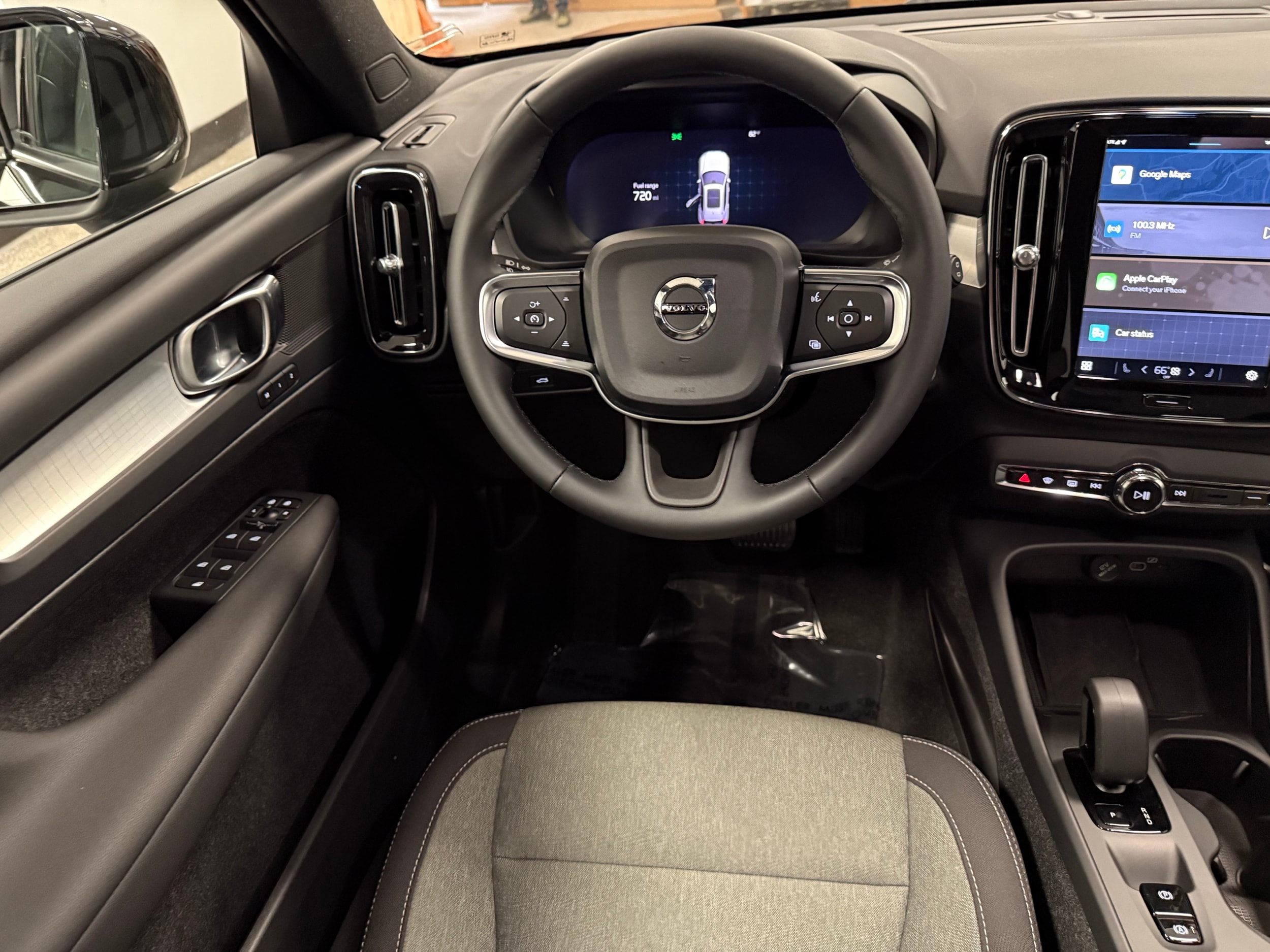 used 2025 Volvo XC40 car, priced at $39,500