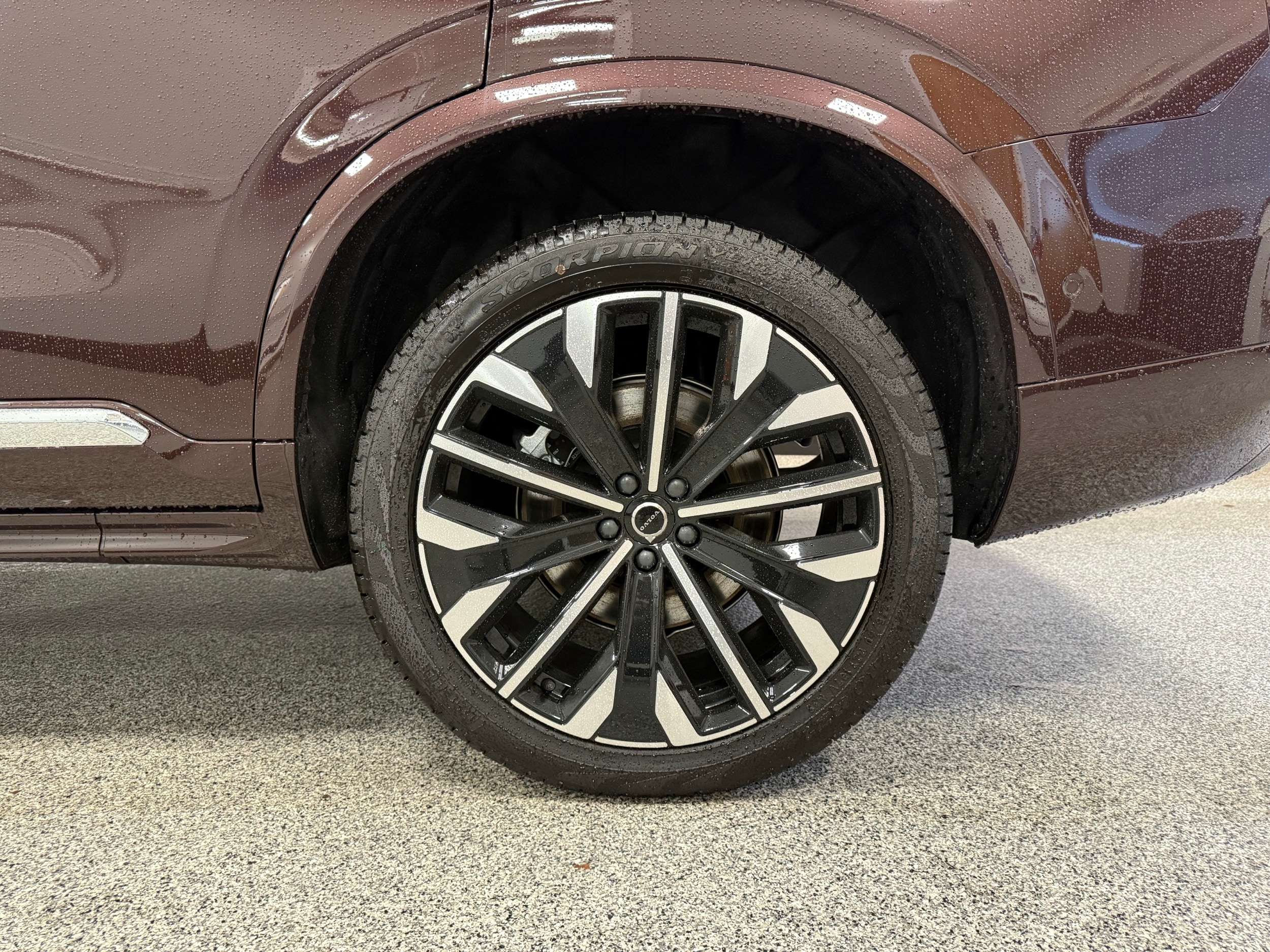 new 2025 Volvo XC90 plug-in hybrid car, priced at $79,195
