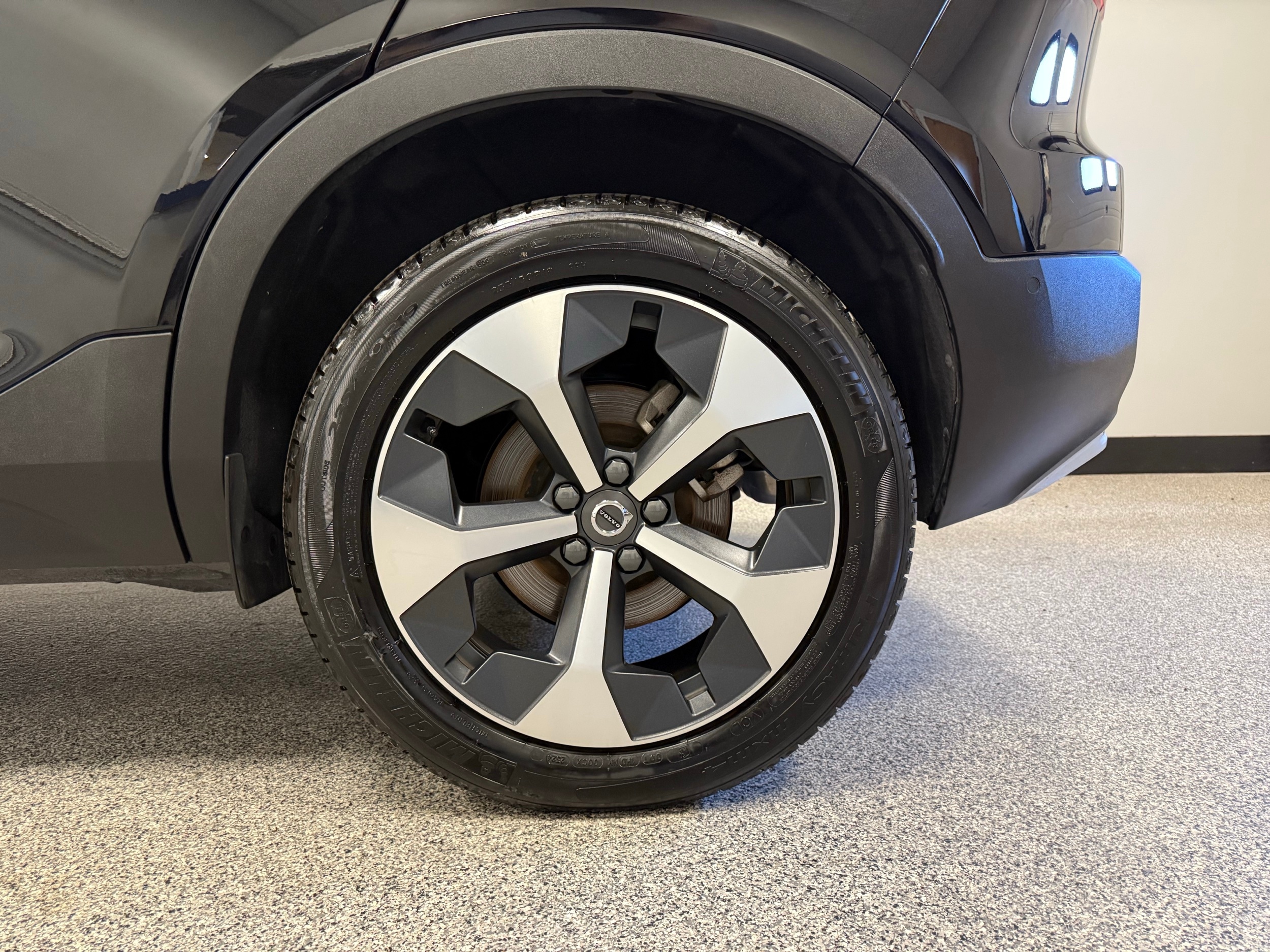 used 2025 Volvo XC40 car, priced at $40,100