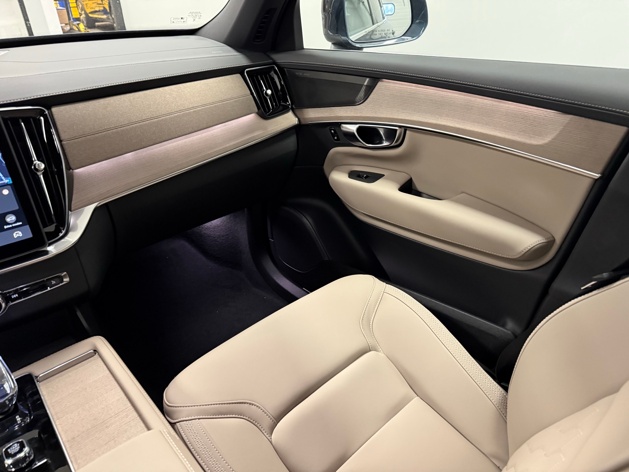 new 2026 Volvo XC90 car, priced at $71,825