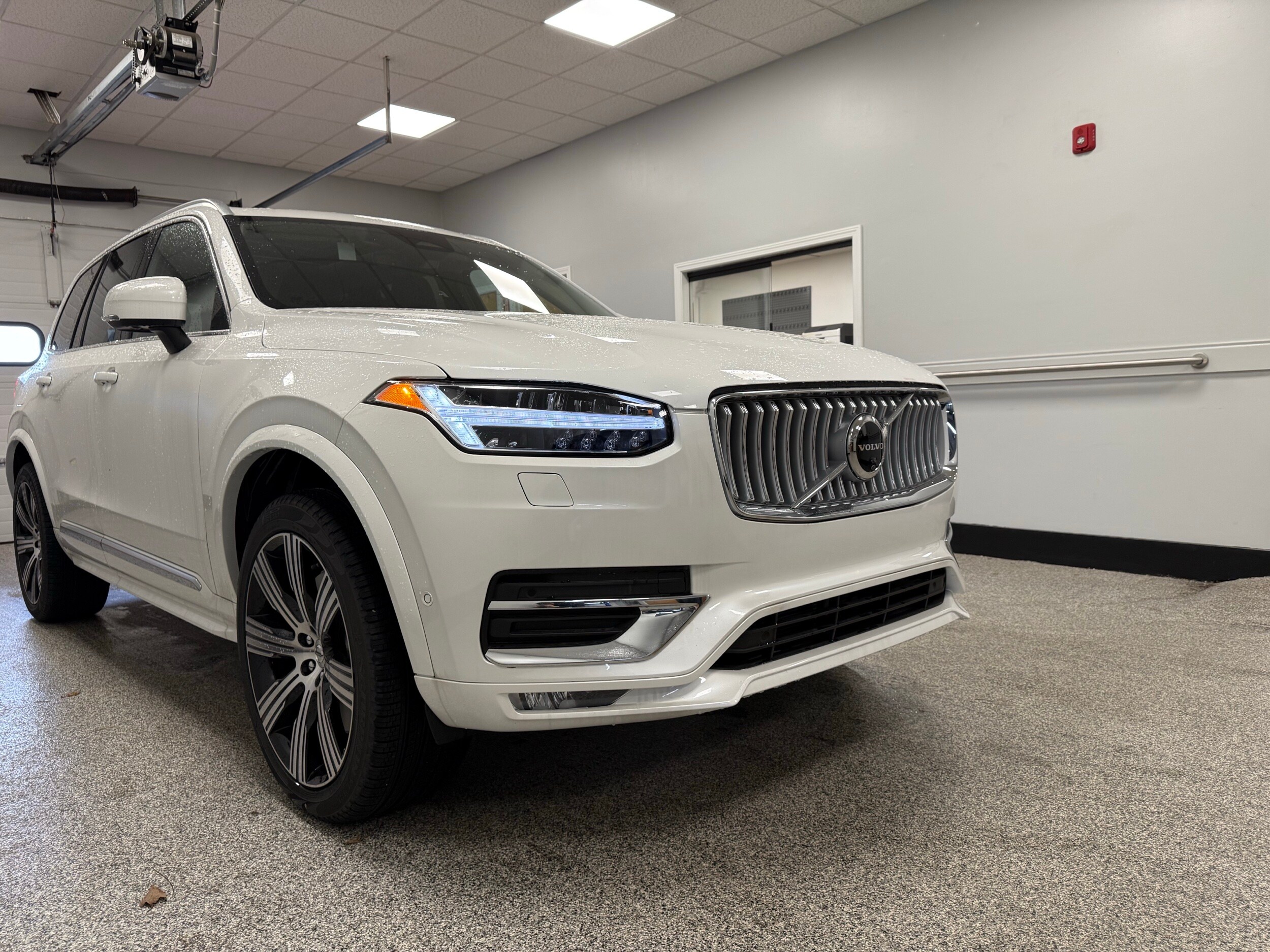 new 2025 Volvo XC90 car, priced at $68,455
