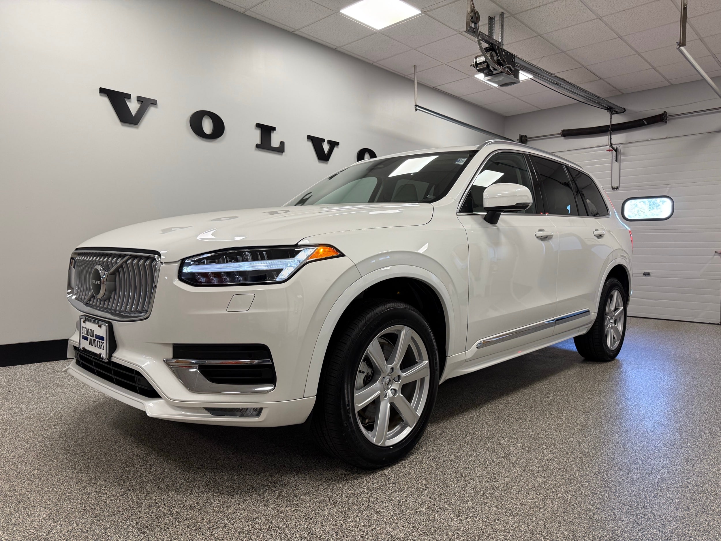 used 2024 Volvo XC90 car, priced at $51,500