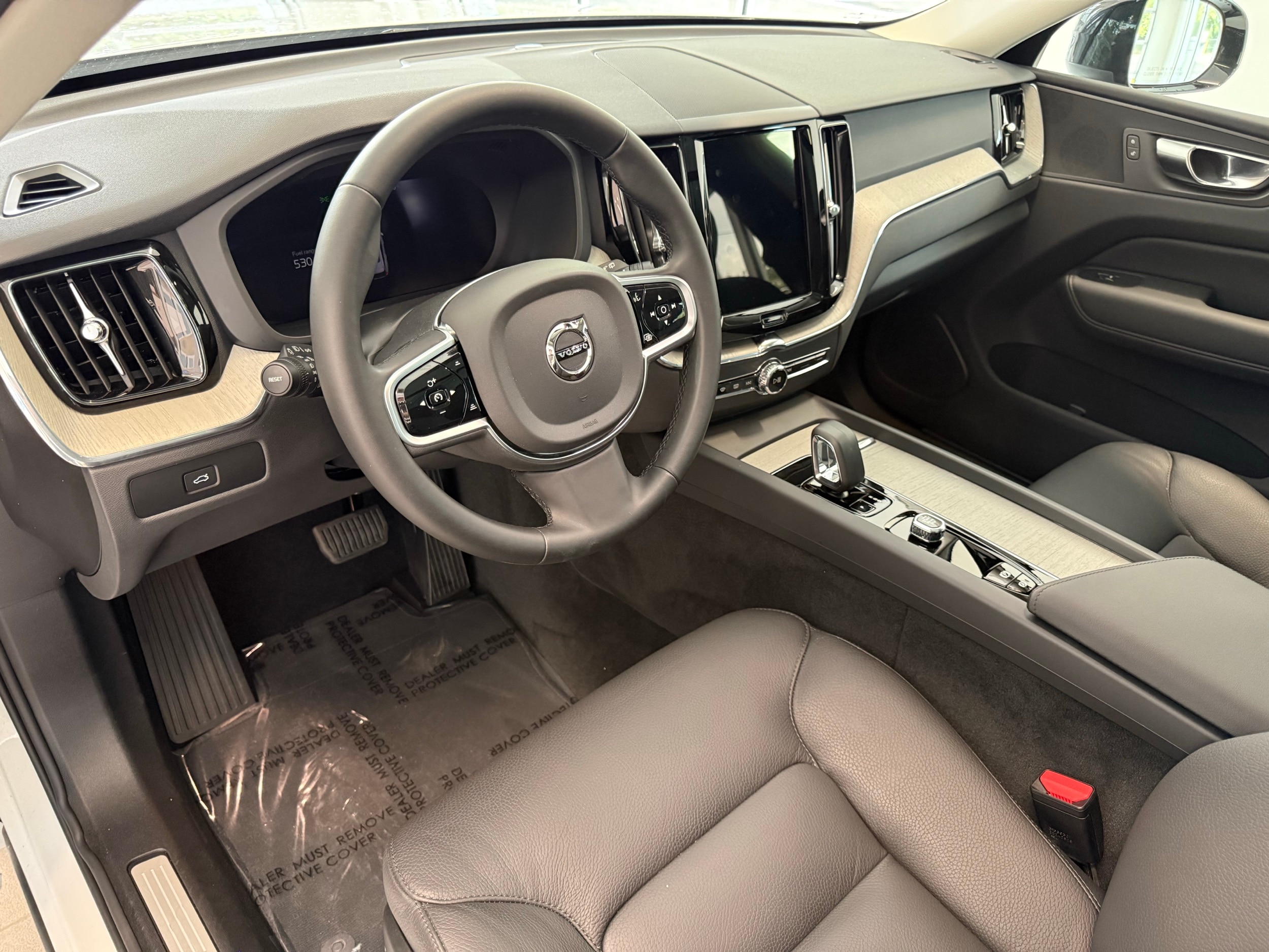 used 2025 Volvo XC60 car, priced at $46,900