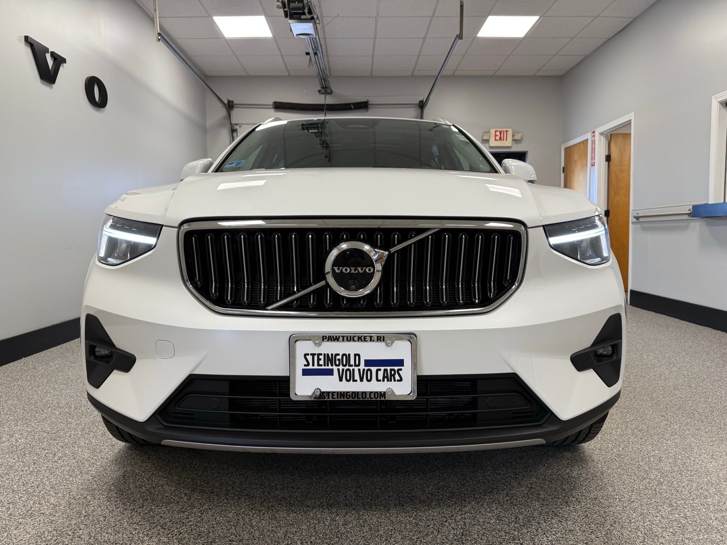 used 2025 Volvo XC40 car, priced at $42,500