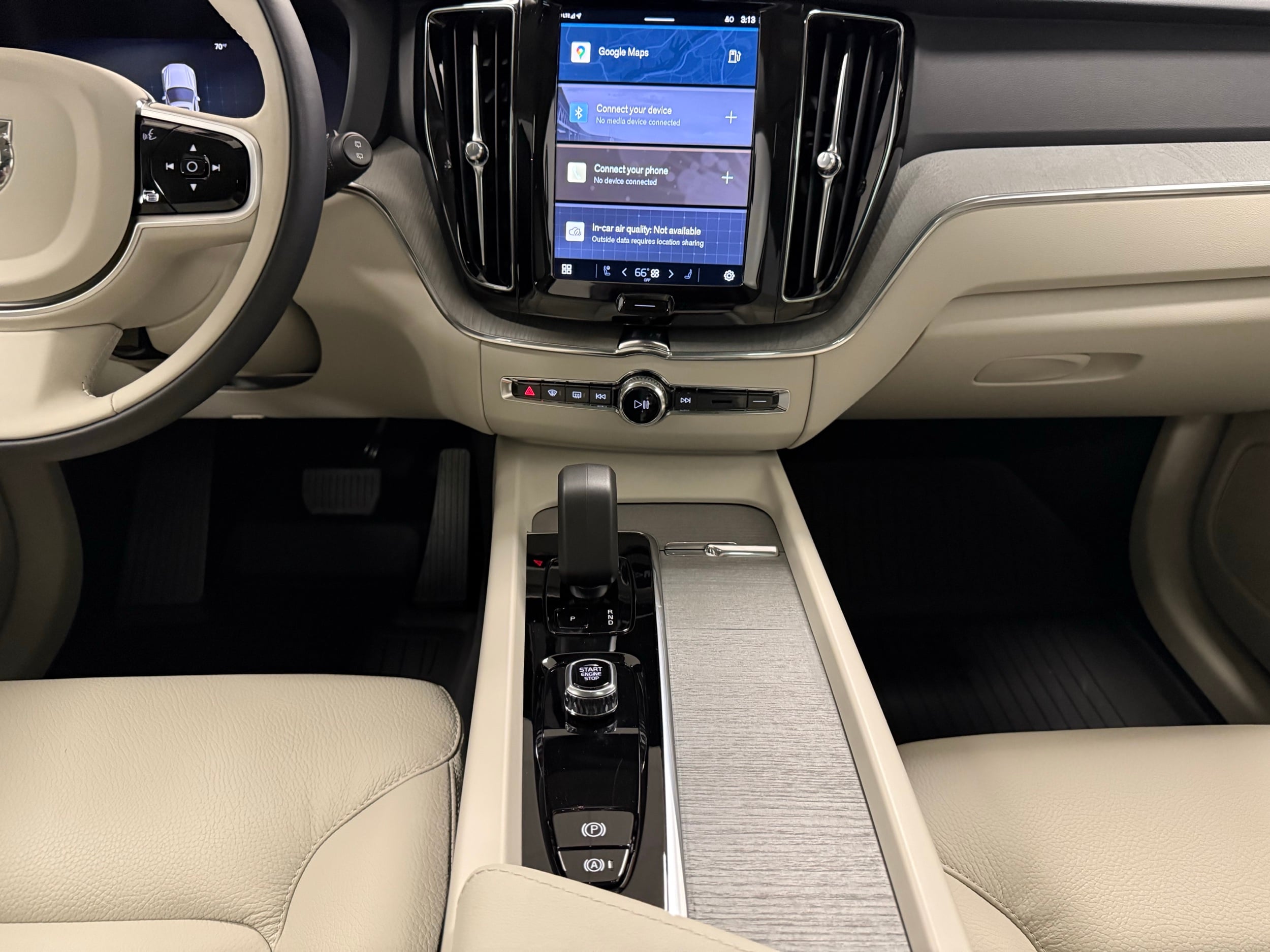 new 2025 Volvo XC60 car, priced at $55,360