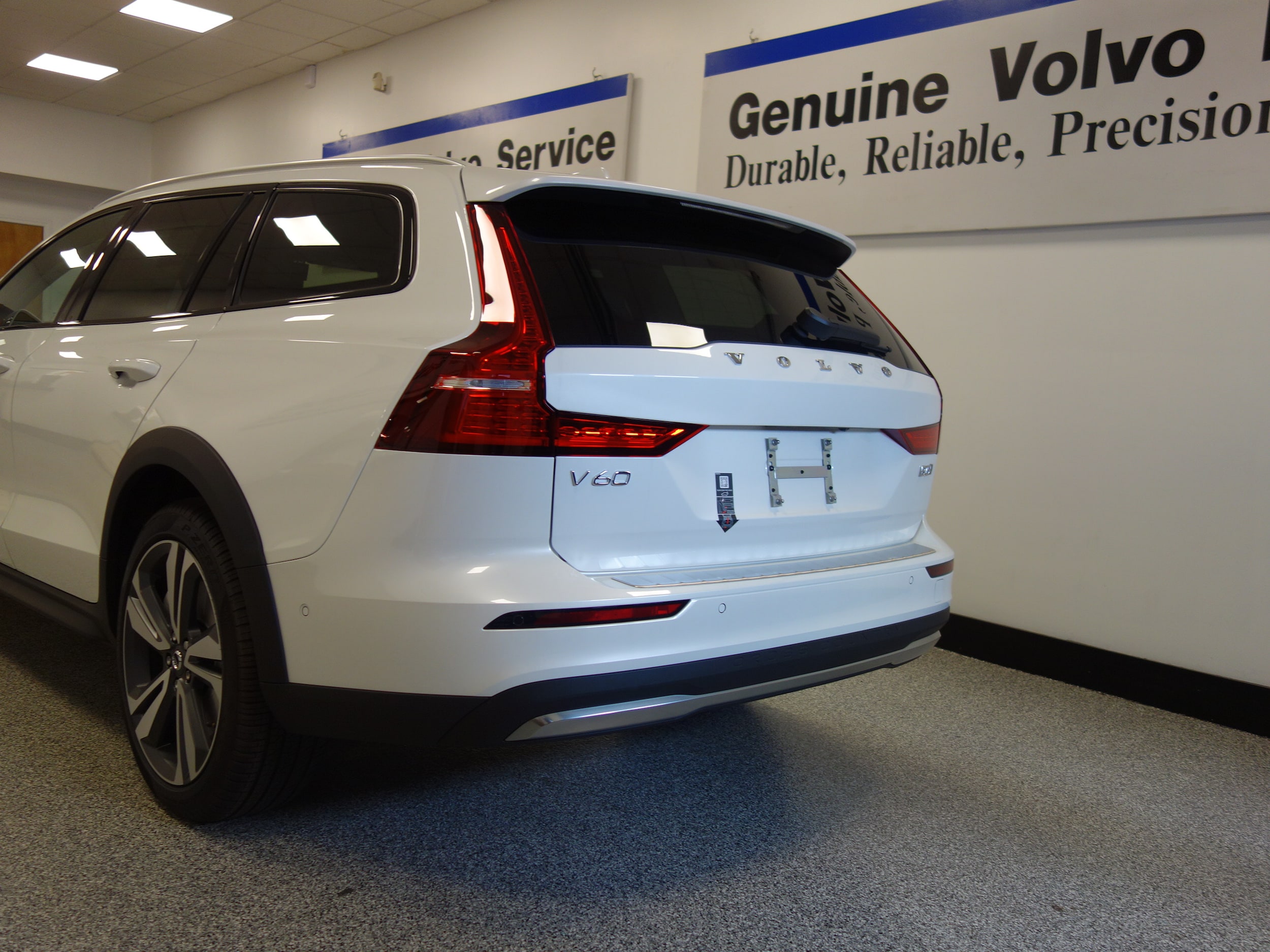 new 2025 Volvo V60 Cross Country car, priced at $55,025