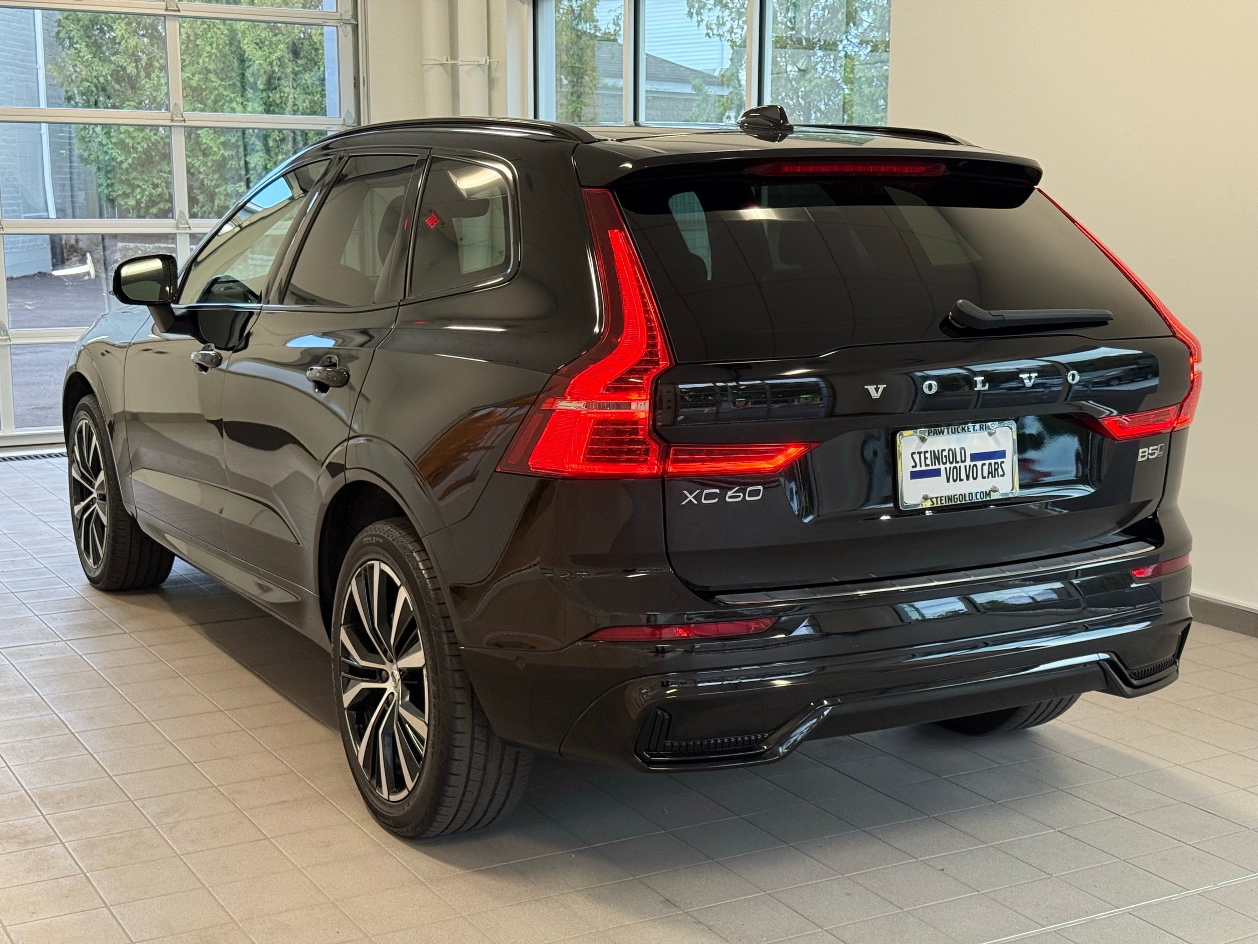 used 2024 Volvo XC60 car, priced at $38,900