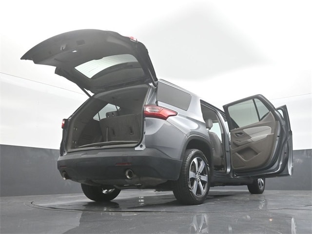 used 2020 Chevrolet Traverse car, priced at $23,582