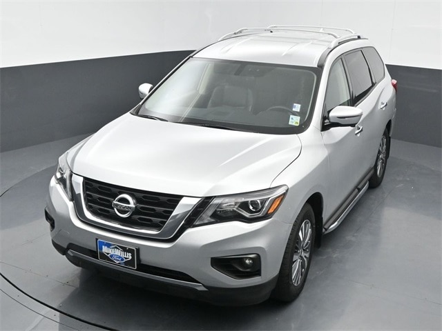 used 2020 Nissan Pathfinder car, priced at $20,965