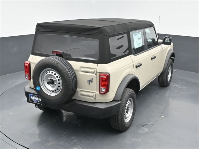 new 2025 Ford Bronco car, priced at $41,280