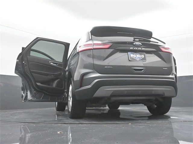 used 2022 Ford Edge car