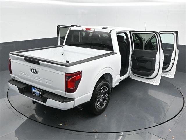 new 2024 Ford F-150 car, priced at $40,670