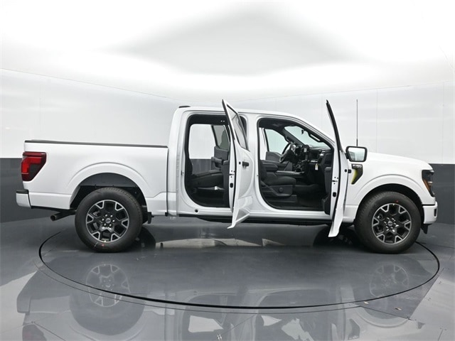 new 2024 Ford F-150 car, priced at $44,897