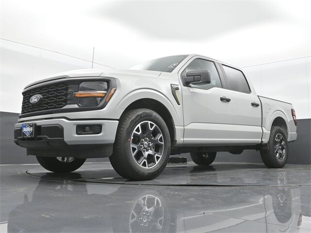 new 2024 Ford F-150 car, priced at $43,014