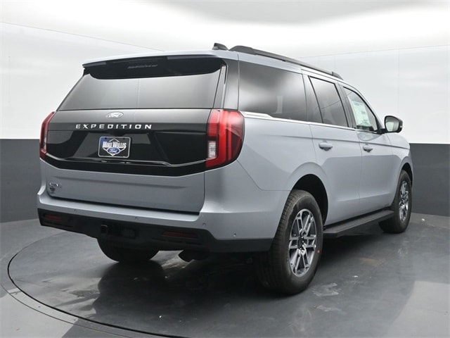 new 2025 Ford Expedition car, priced at $69,205