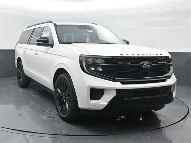 new 2025 Ford Expedition car, priced at $84,190