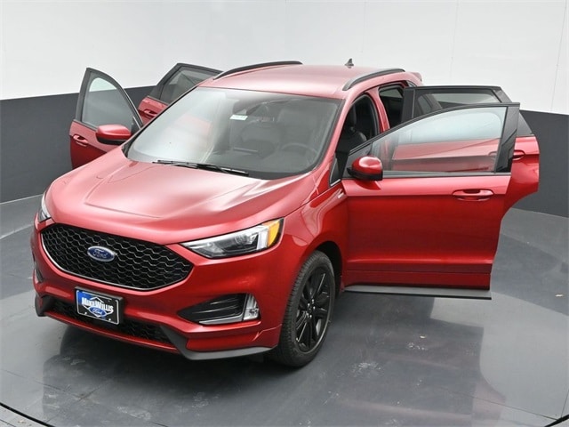 new 2024 Ford Edge car, priced at $40,357